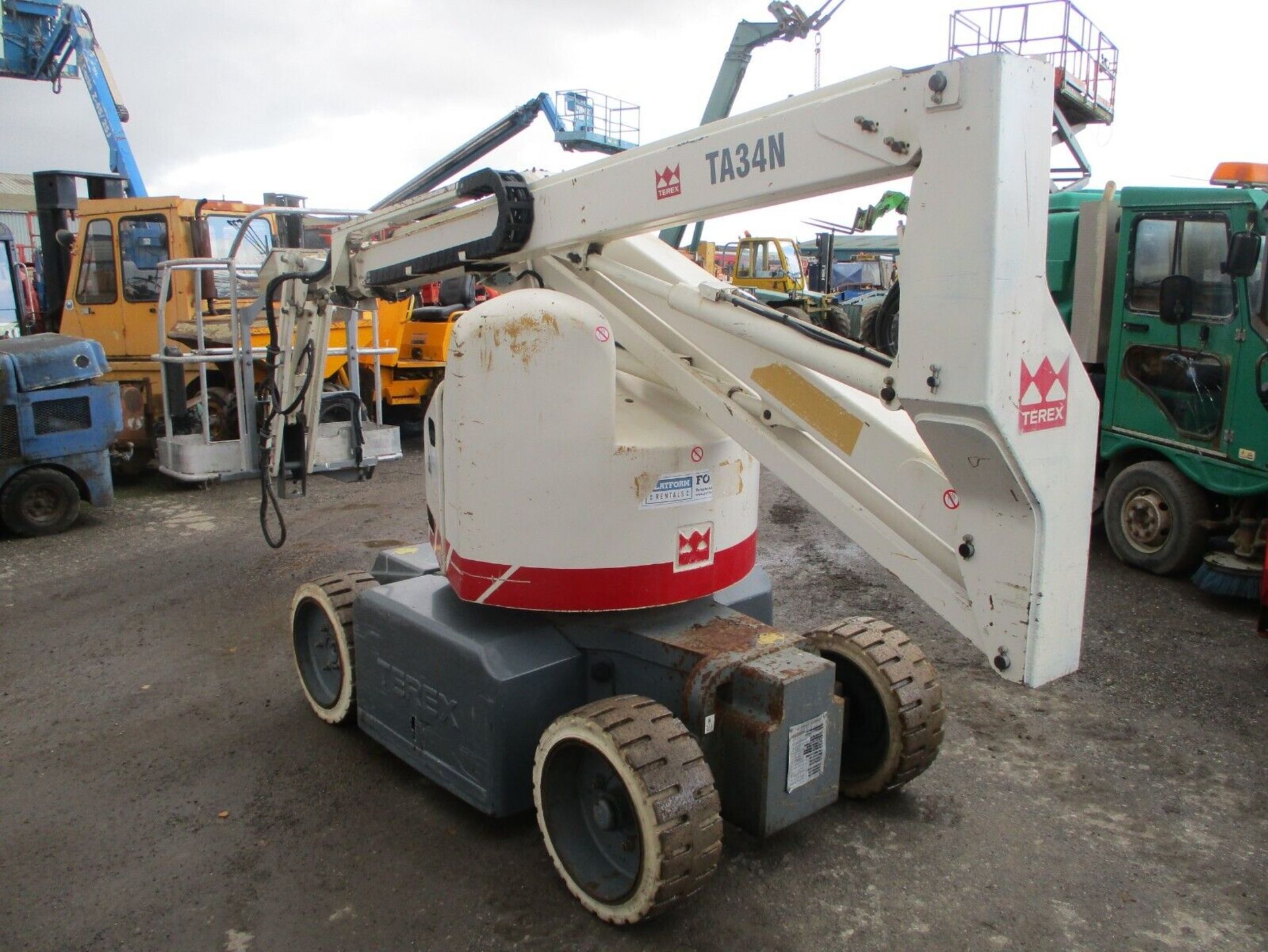 TEREX TA34N CHERRY PICKER - Image 7 of 12