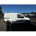 **(ONLY 8K MILES)** SPOTLESS 71 PLATE RENAULT KANGOO ML19 ENERGY, 1 KEEPER - NO VAT ON HAMMER