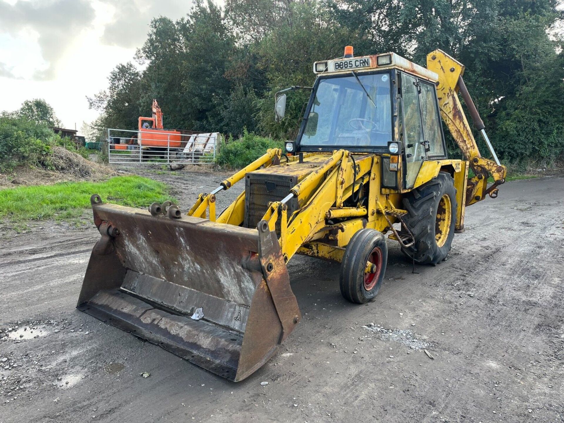 1984 JCB 3CX 2 WHEEL DRIVE BACKHOE LOADER - Image 2 of 15