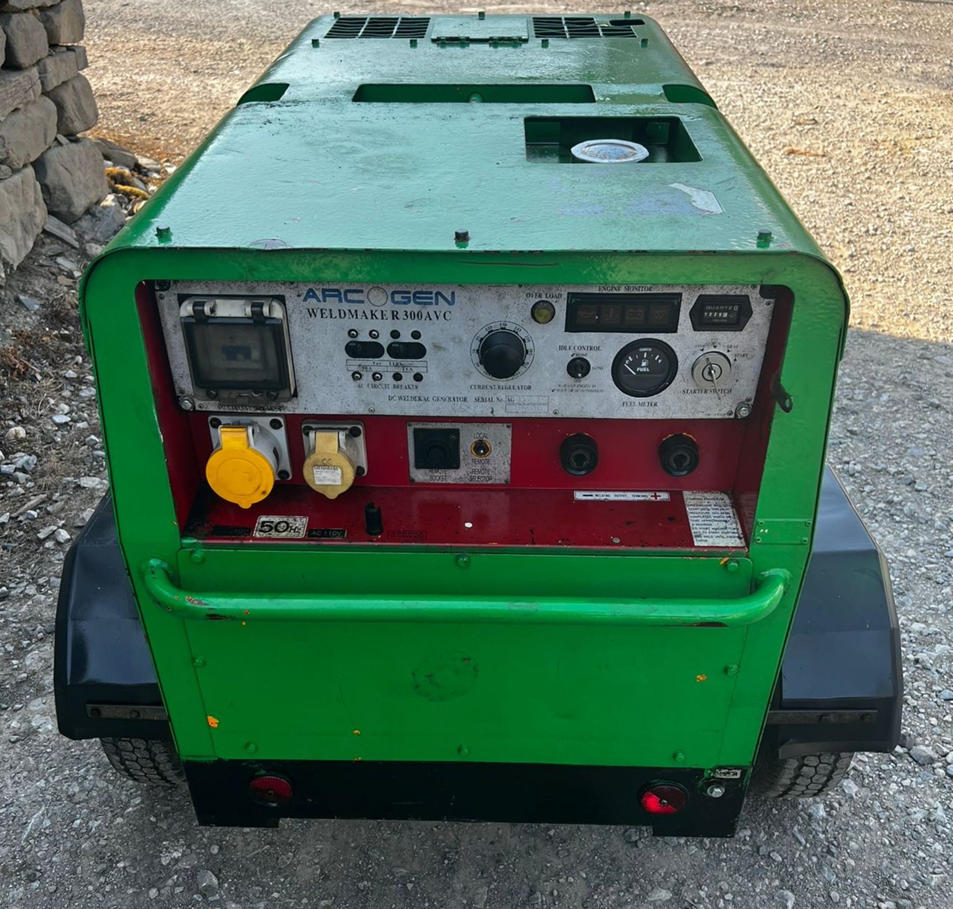 ARCGEN ARC GEN WELDMAKER 300 AMP DIESEL WELDER GENERATOR - Image 2 of 7