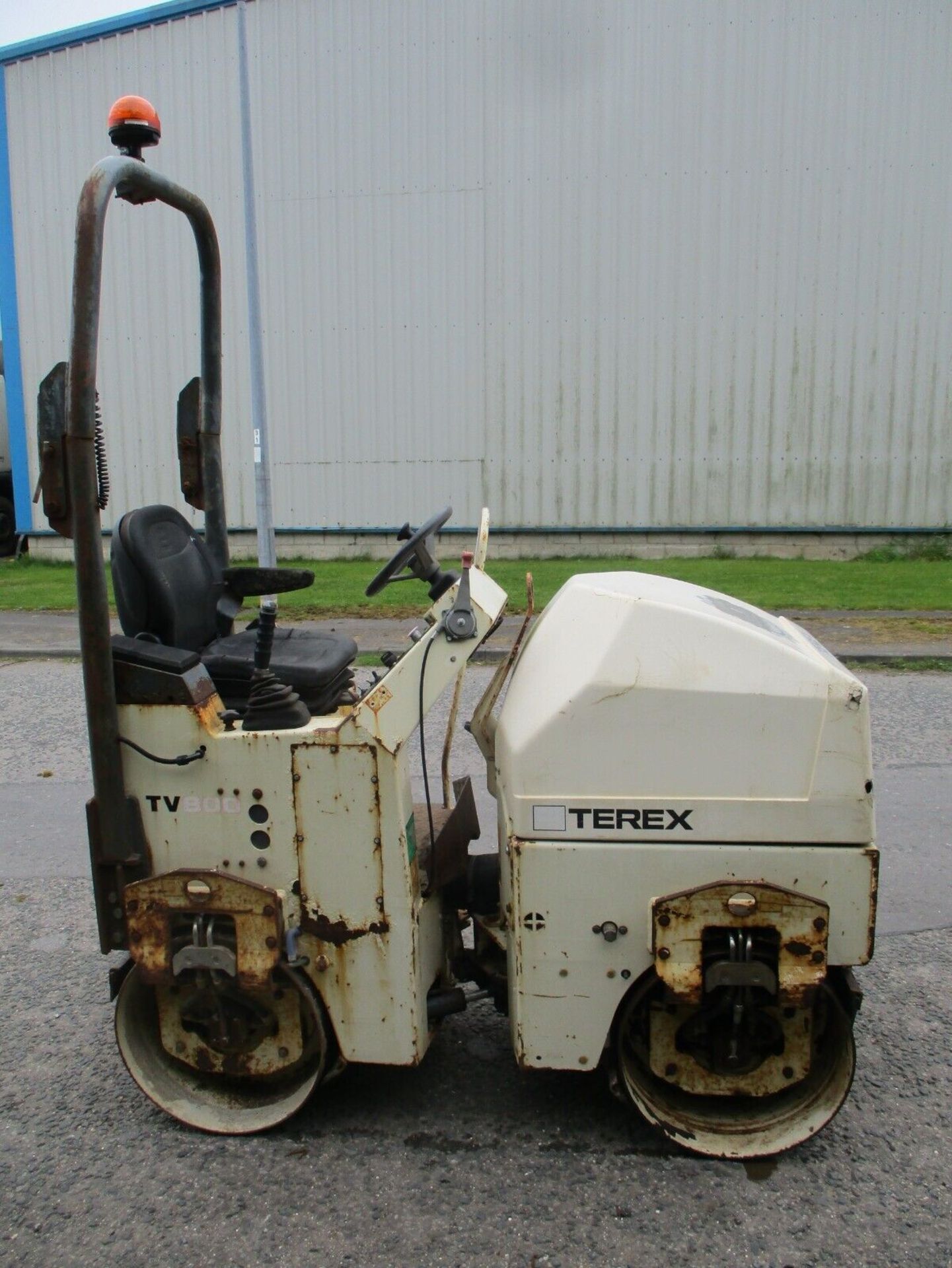2008 TEREX TV800 : ELECTRIC START DIESEL EXCELLENCE - Image 2 of 10