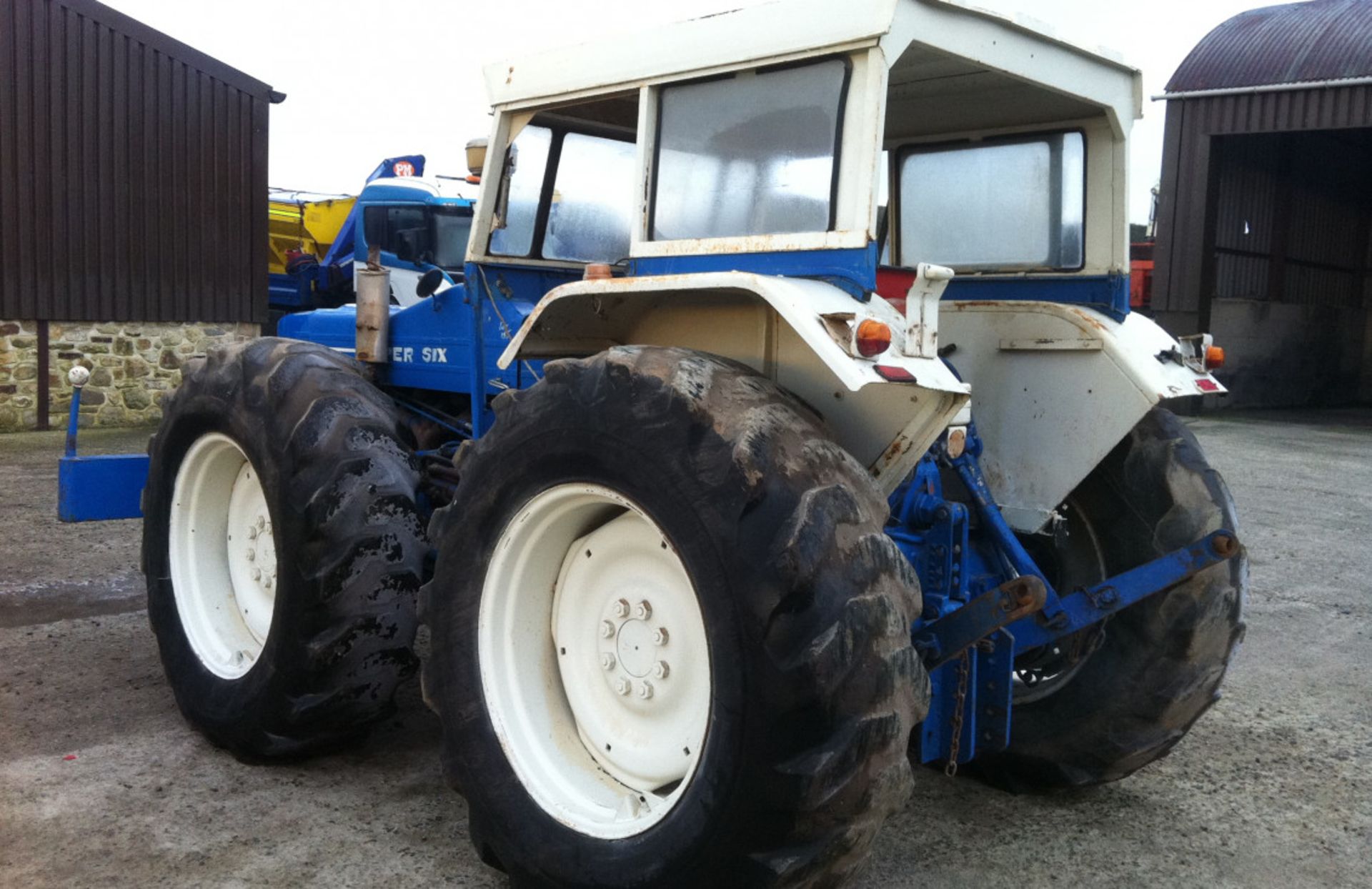 COLLECTIBLE - FORD COUNTY 1124 SUPER SIX AG TRACTOR - Image 6 of 6