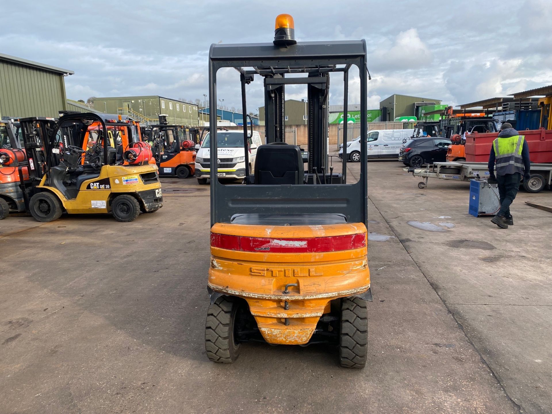 STILL R60-40 ELECTRIC FORKLIFT TRUCK 4000KG CAPACITY - Image 3 of 6