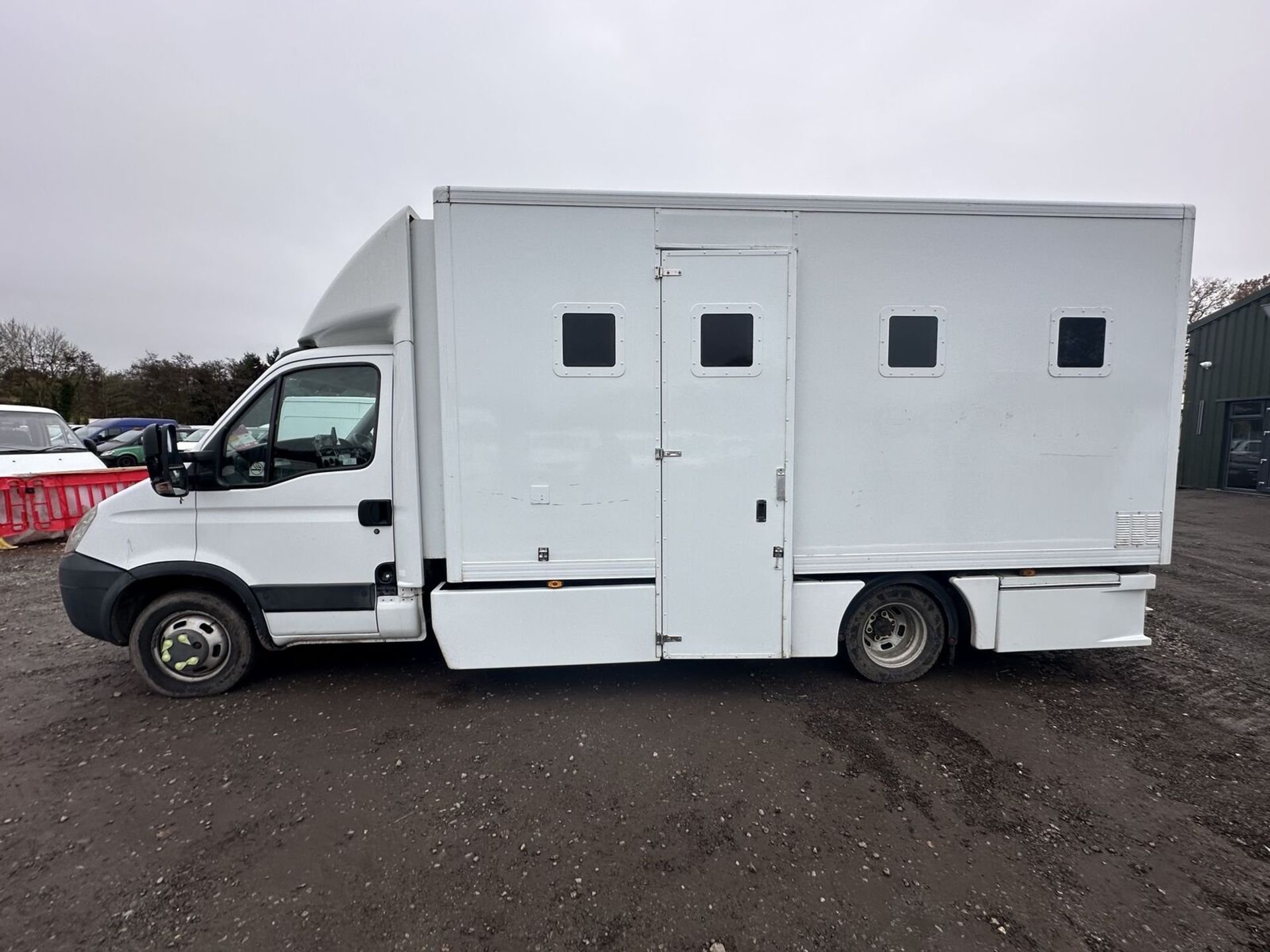 2011 IVECO DAILY CHASSIS CAB - MOT: 16TH JULY 2024 - NO VAT ON HAMMER