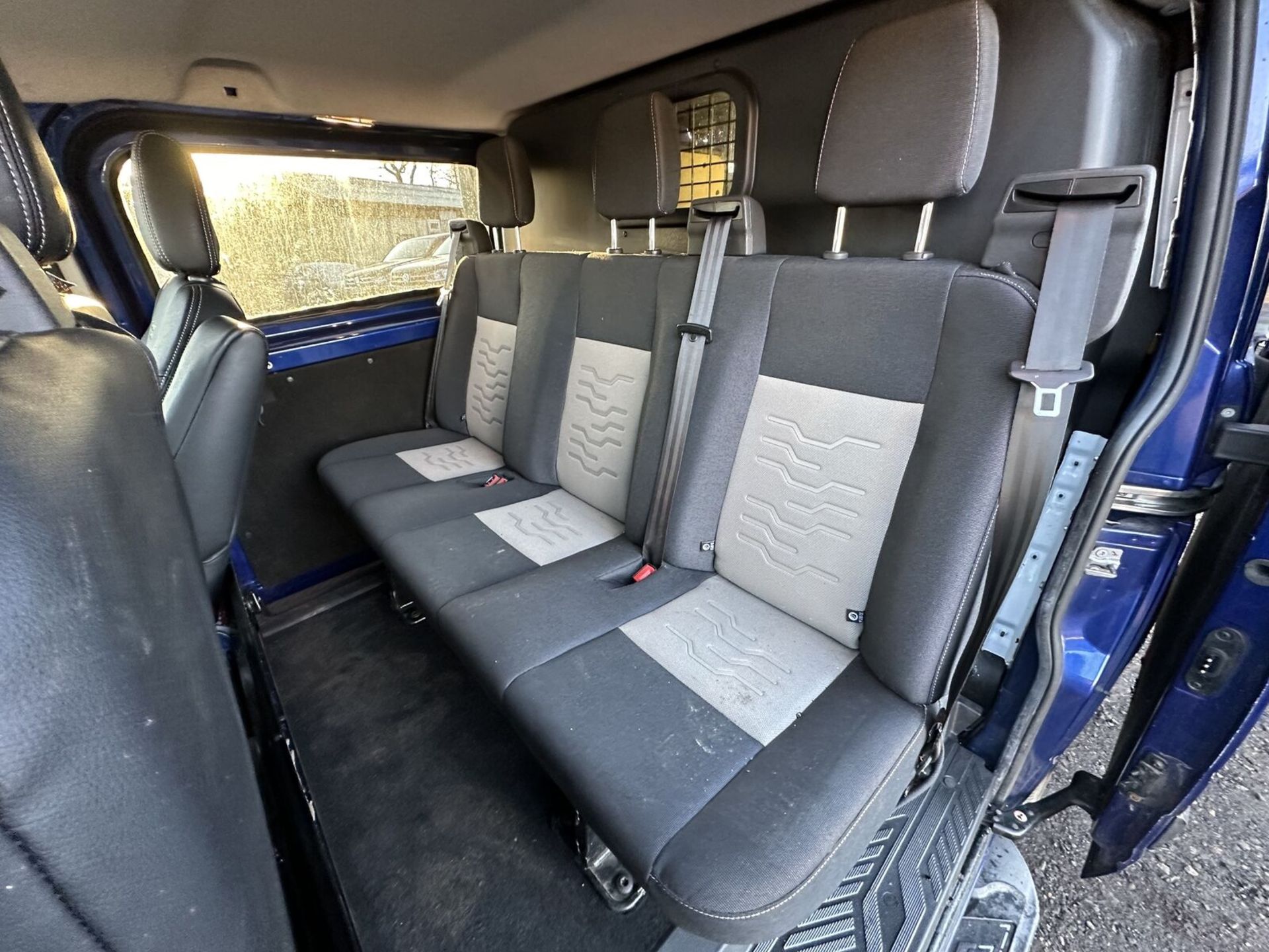 POWERFUL EFFICIENCY: 2016 FORD TRANSIT CUSTOM 2.2 TDCI LIMITED (NO VAT ON HAMMER) - Image 2 of 19