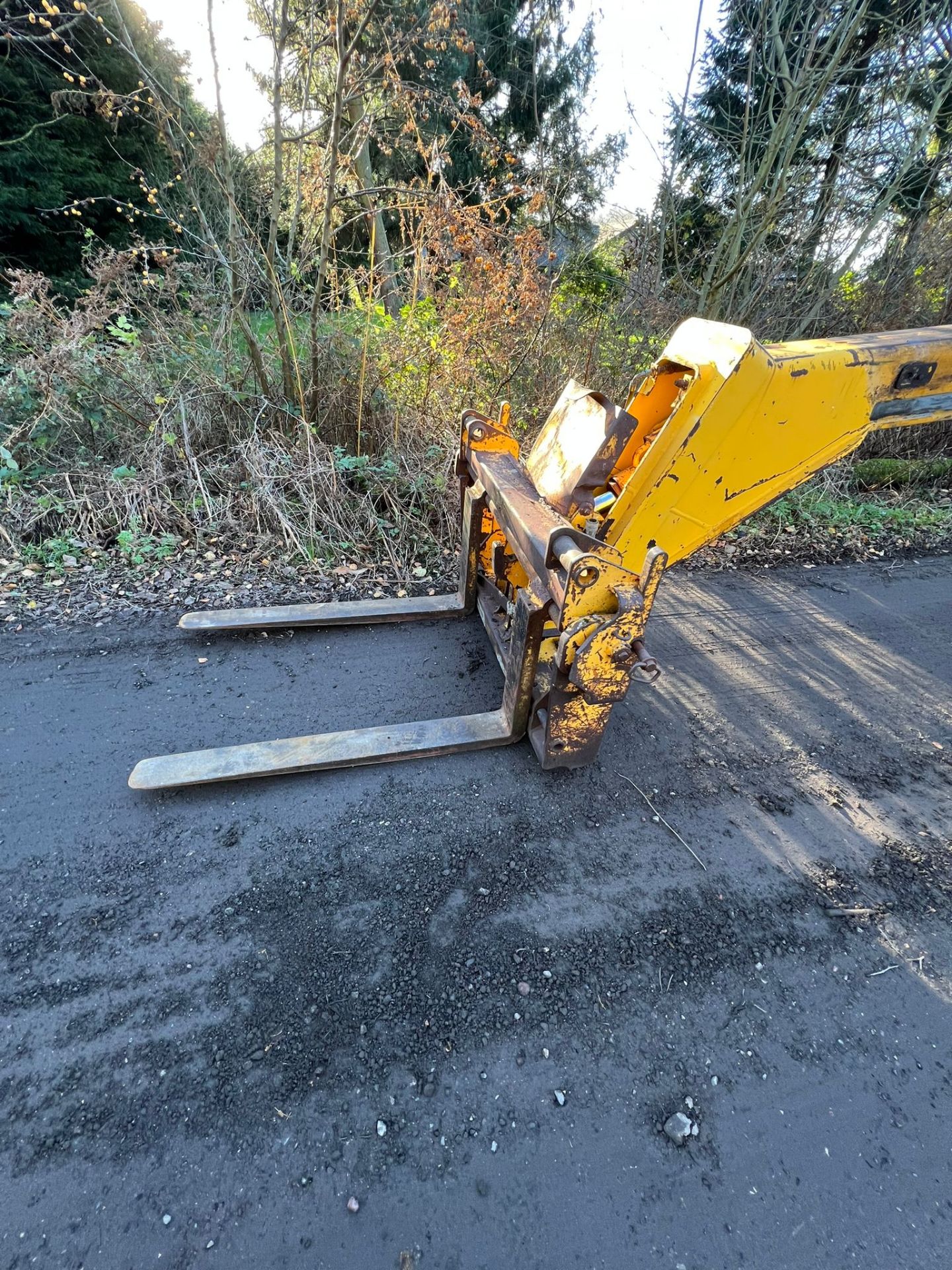 ROAD-READY JCB 530-120: POWER AND PRECISION IN MOTION - Image 6 of 14