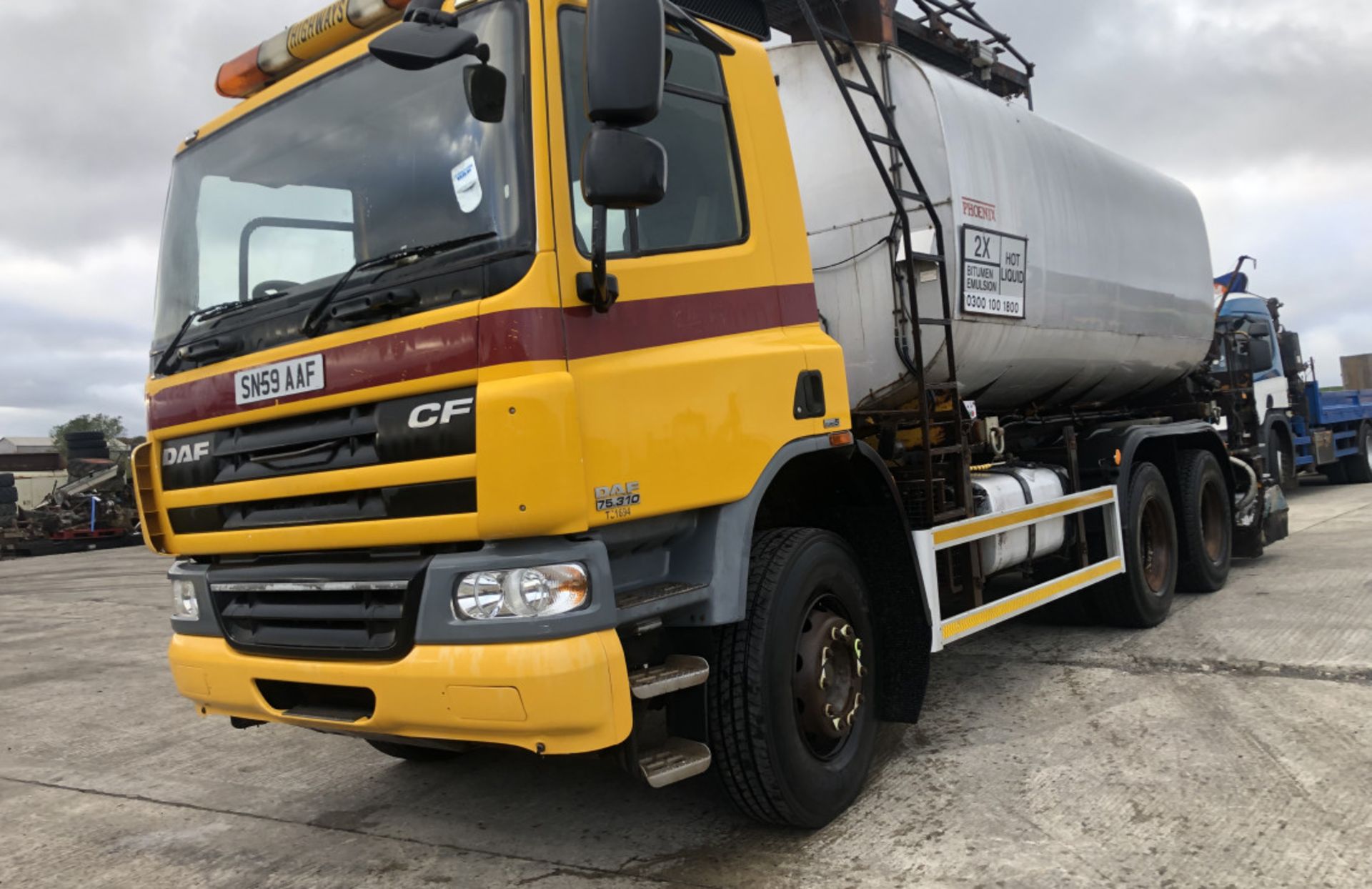 DAF CF 75 ,310 ,6×4 PHEONIX TAR TANKER