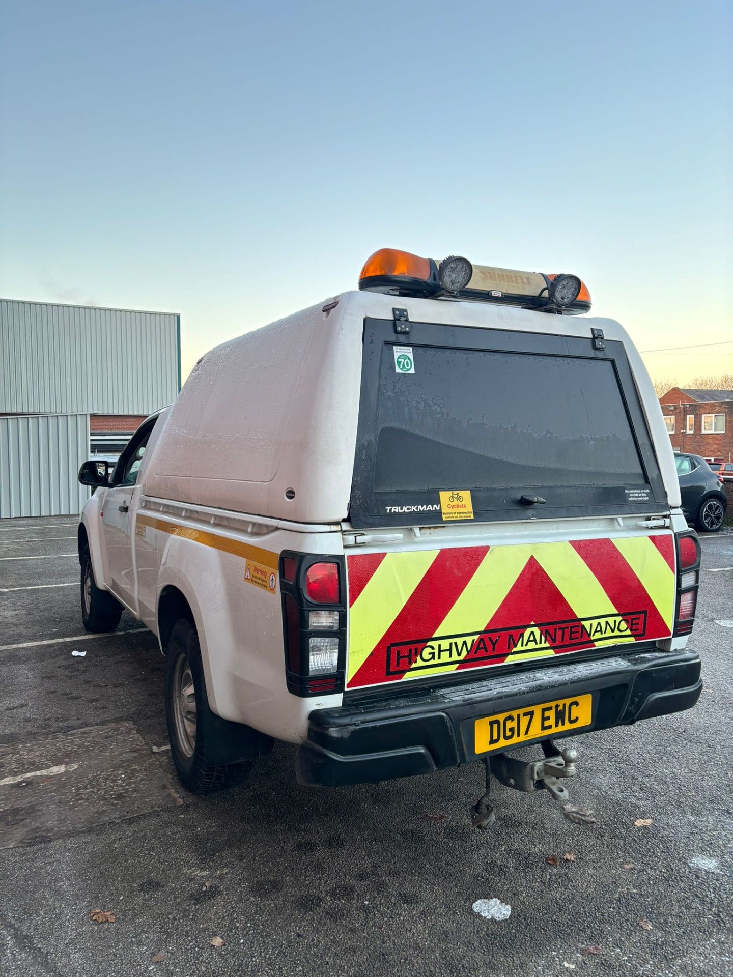 ISUZU DMAX SINGLE CAB PICKUP TRUCK - Image 8 of 11