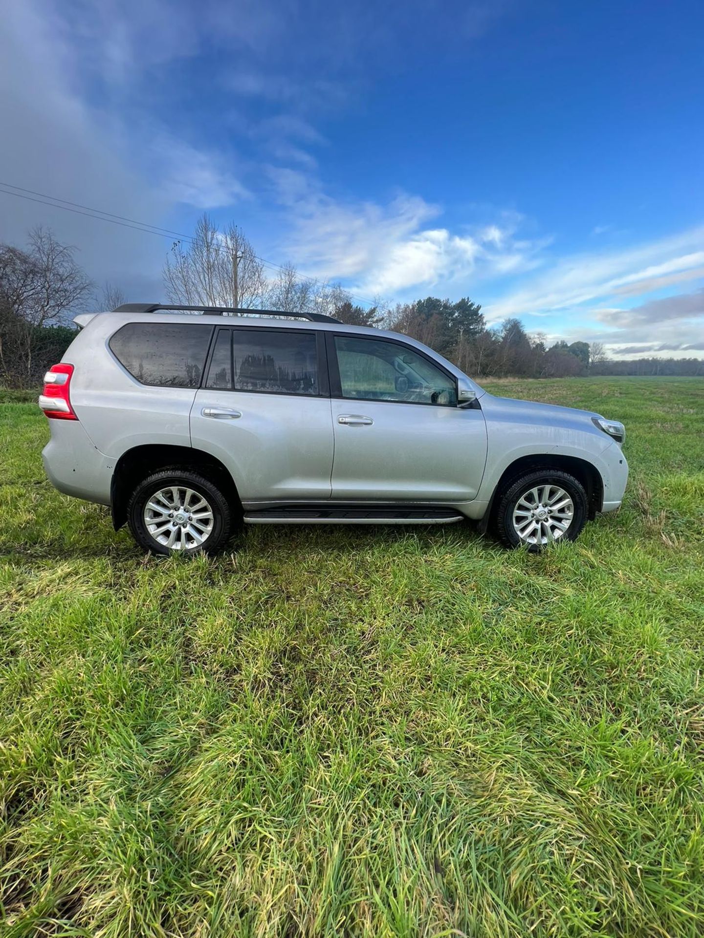 TOYOTA LAND CRUISER TOP OF THE RANGE FULL LEATHER - Image 8 of 20