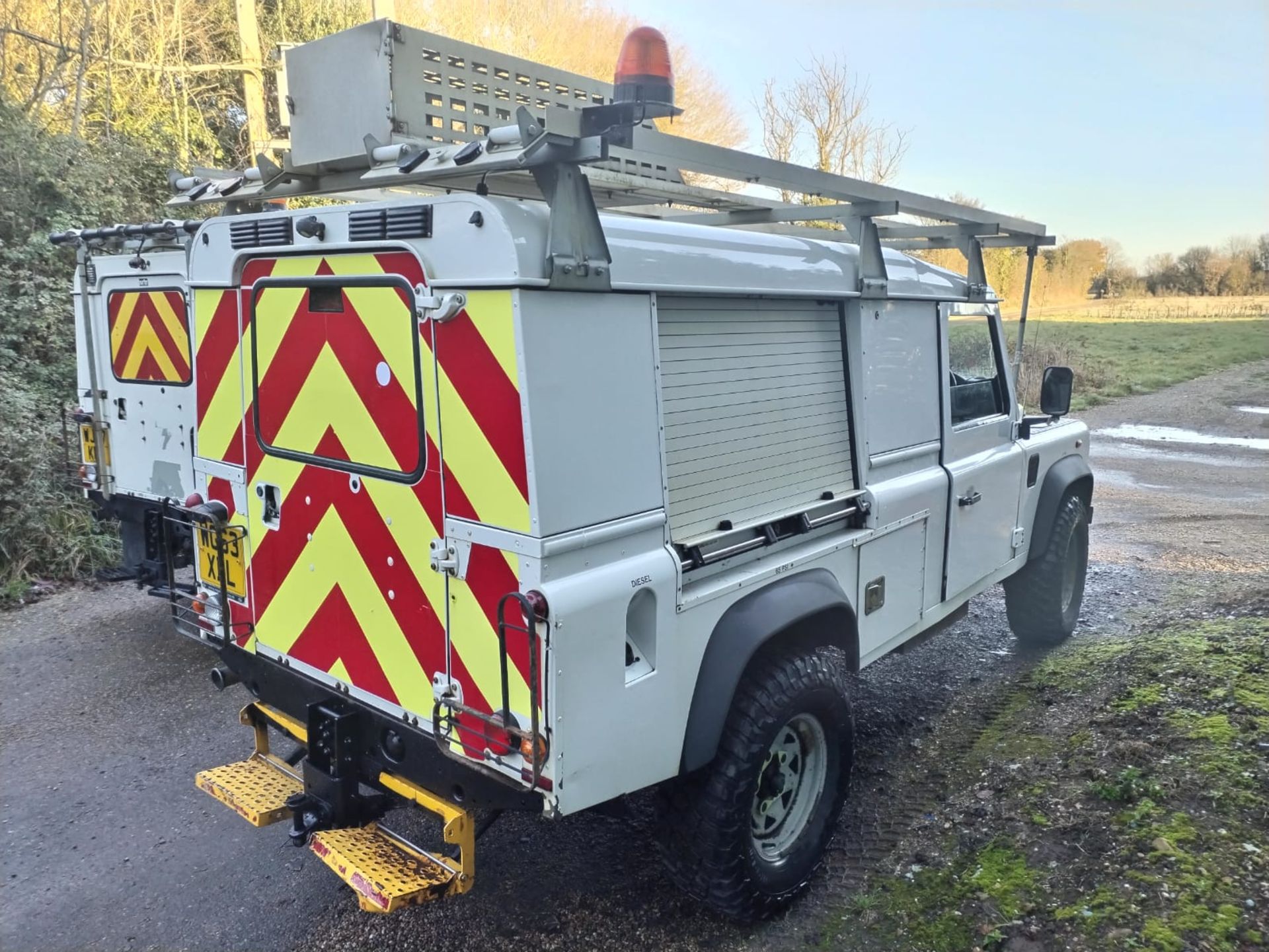 2013 LAND ROVER DEFENDER 2.2 - Image 4 of 4