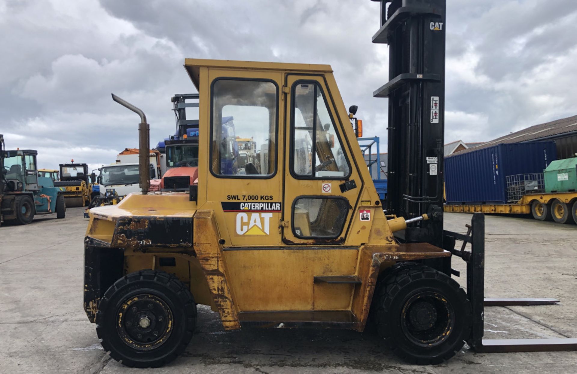 CAT DP 70 7 TON DIESEL FORKLIFT - Image 3 of 9