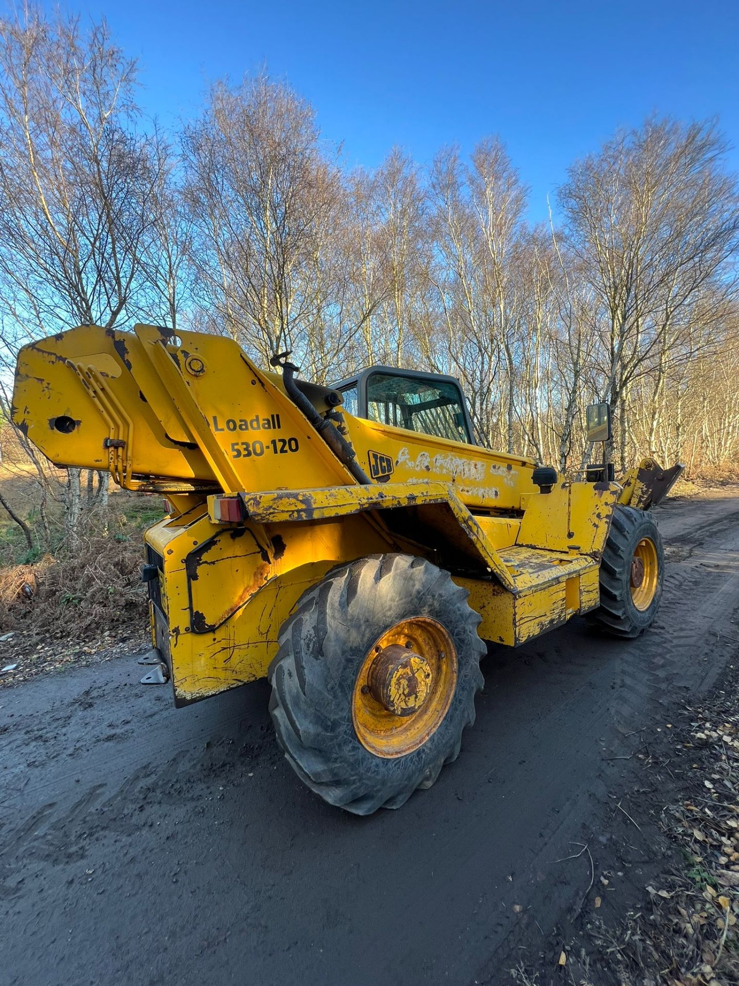 ROAD-READY JCB 530-120: POWER AND PRECISION IN MOTION - Image 13 of 14