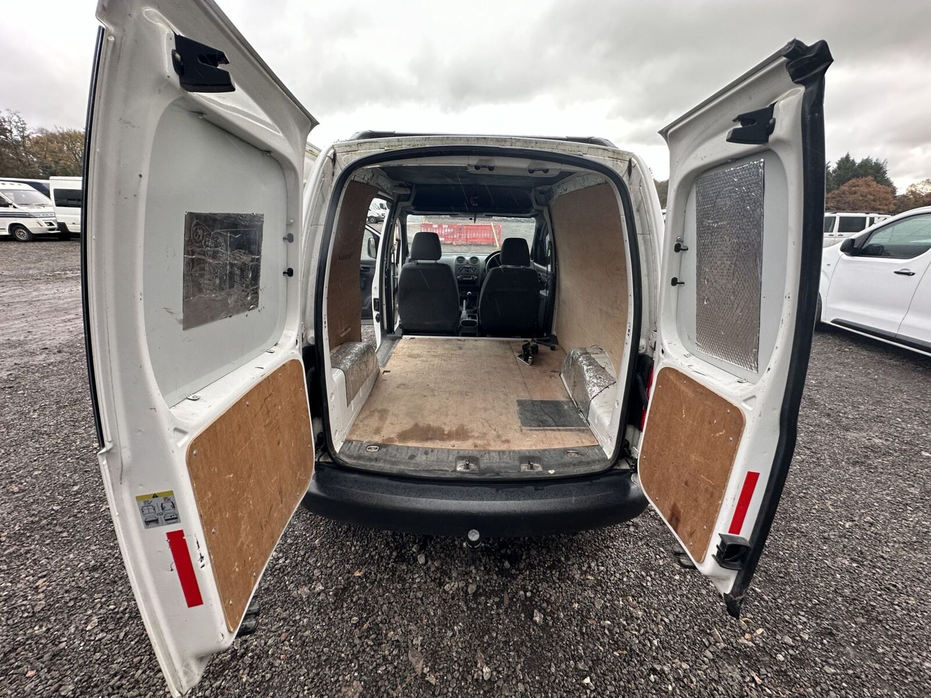 EFFICIENT MOBILITY: '66 PLATE VW CADDY C20 ULEZ COMPLIANT - NO VAT ON HAMMER - Image 10 of 10