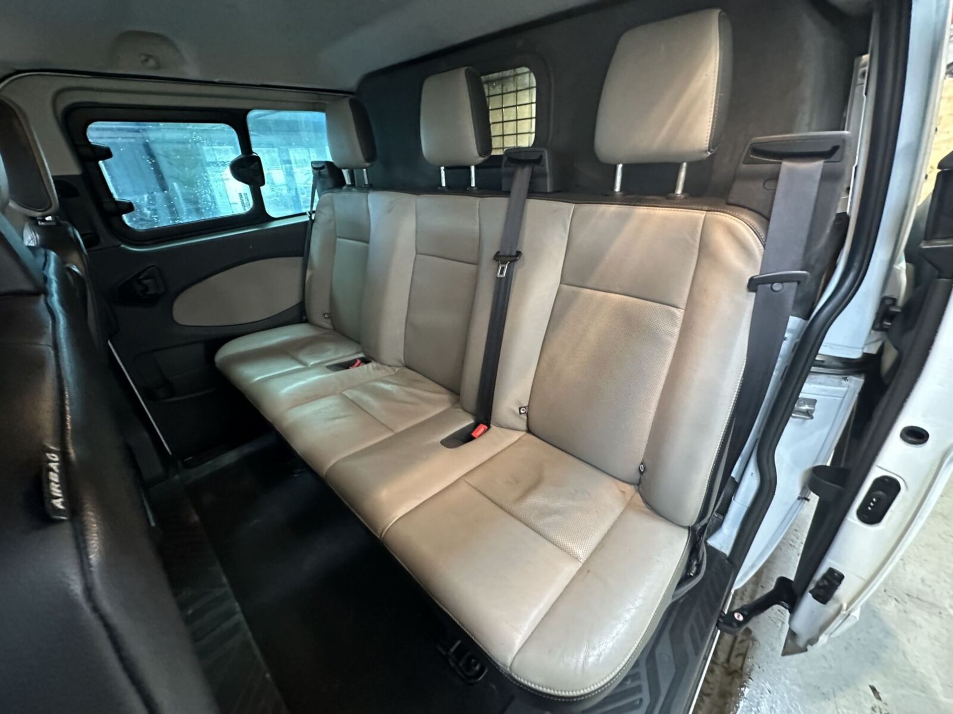 SPACIOUS WORKHORSE: 64 PLATE TRANSIT CUSTOM CREW CAB - (NO VAT ON HAMMER) - Image 7 of 15