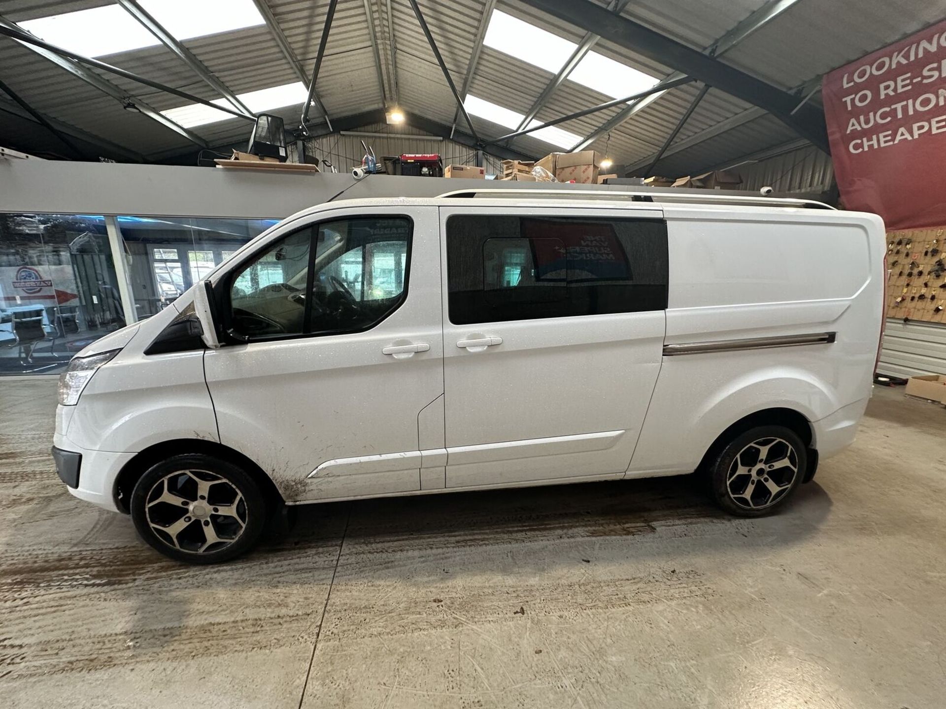 SPACIOUS WORKHORSE: 64 PLATE TRANSIT CUSTOM CREW CAB - (NO VAT ON HAMMER)