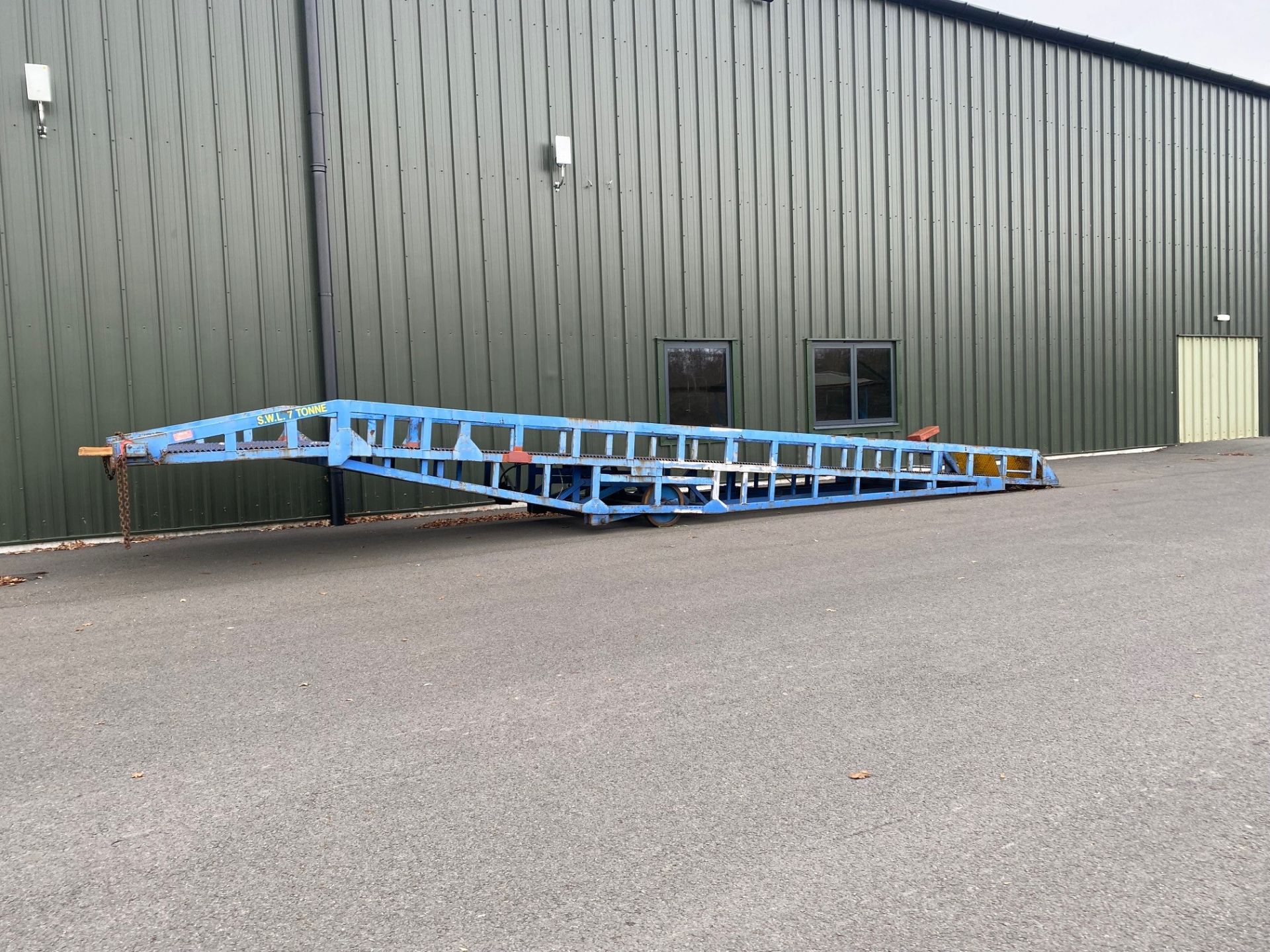 7 TONNE MOBILE CONTAINER RAMP