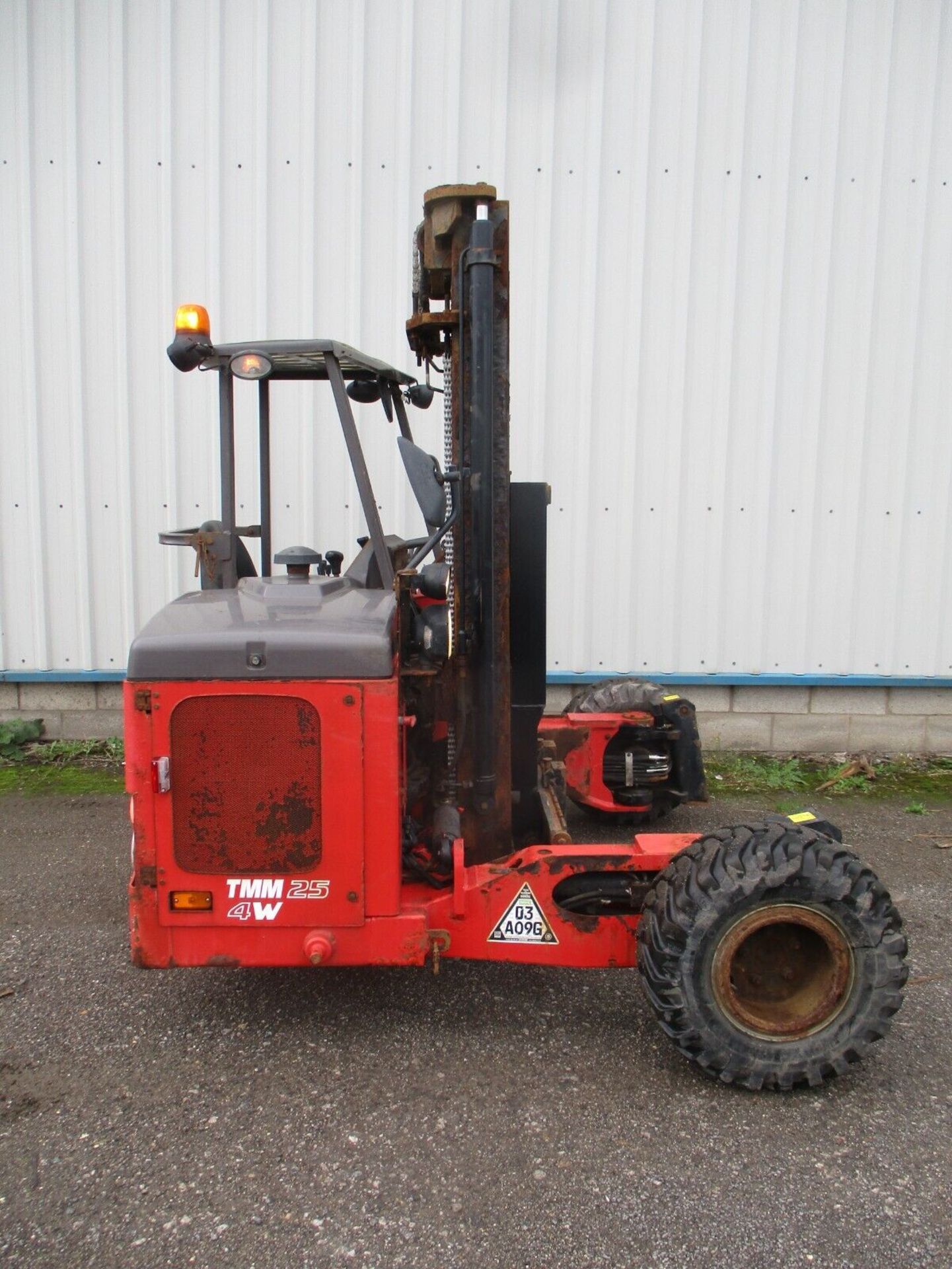 2016 MANITOU KUBOTA DIESEL ENGINE TMM25 4W FORKLIFT - Image 14 of 18