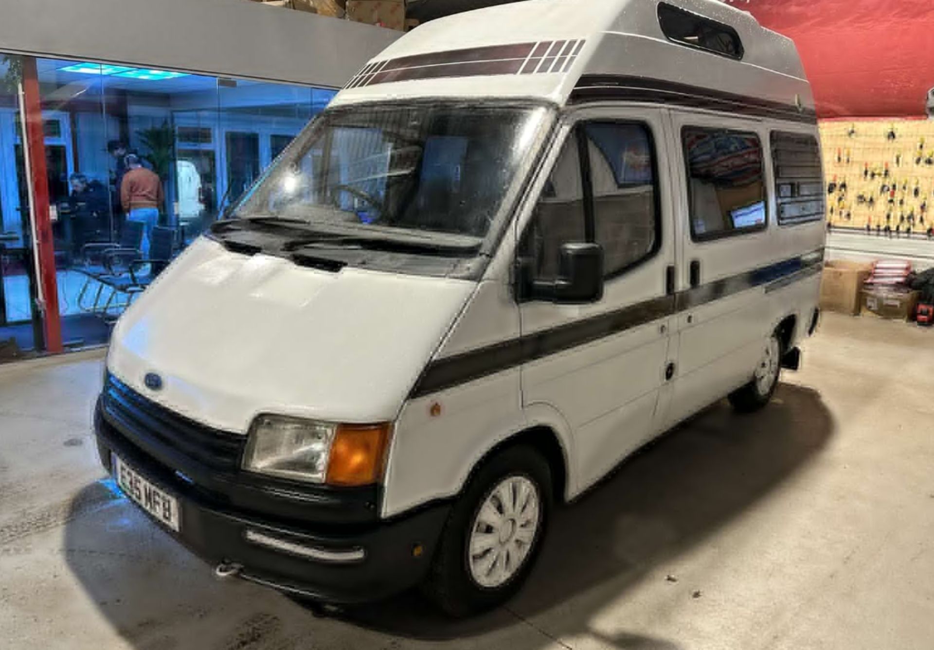 CLASSIC ROAD COMPANION: FORD TRANSIT 100 MOTORHOME - (NO VAT ON HAMMER)