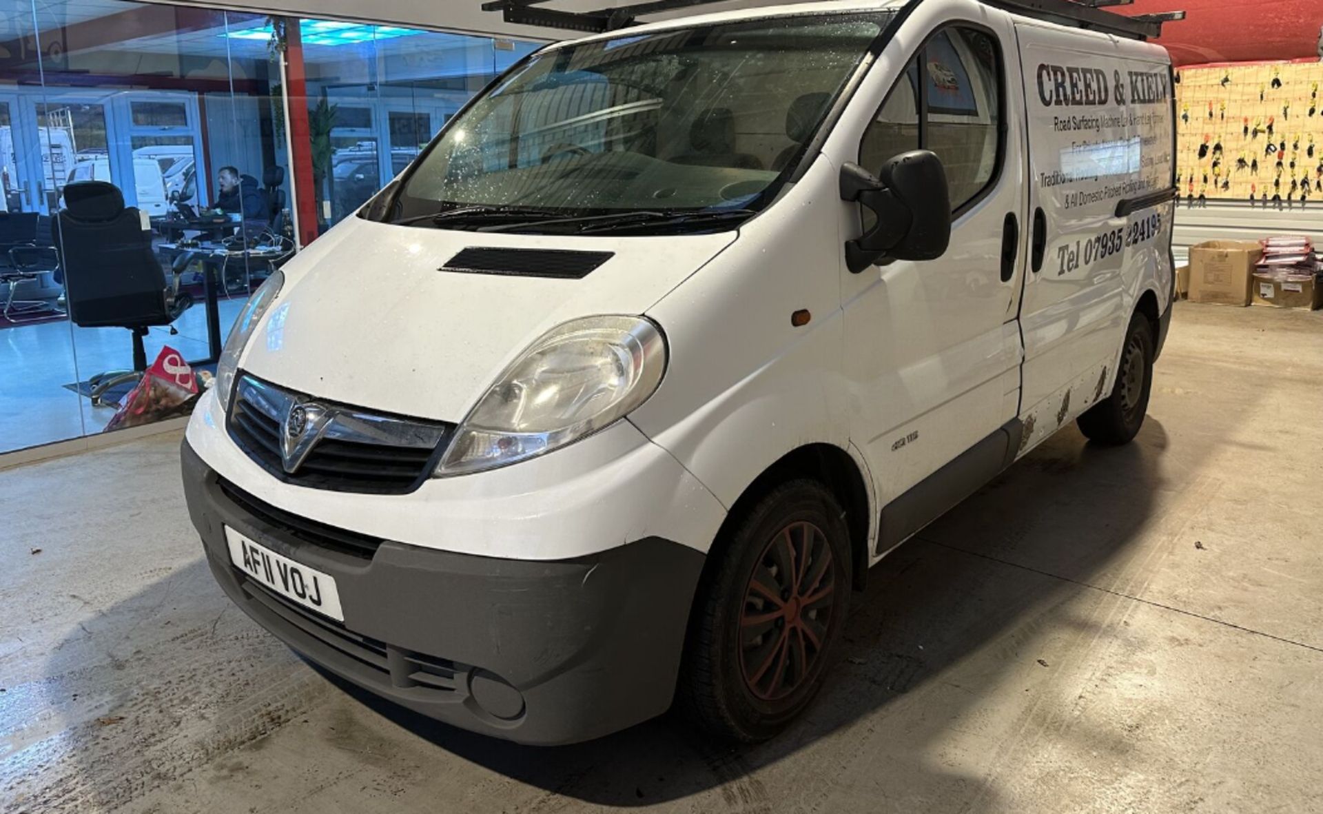 RELIABLE 2011 VAUXHALL VIVARO TRAFIC SWB: LONG MOT, HONEST WORK VAN - (NO VAT ON HAMMER) - Image 3 of 15