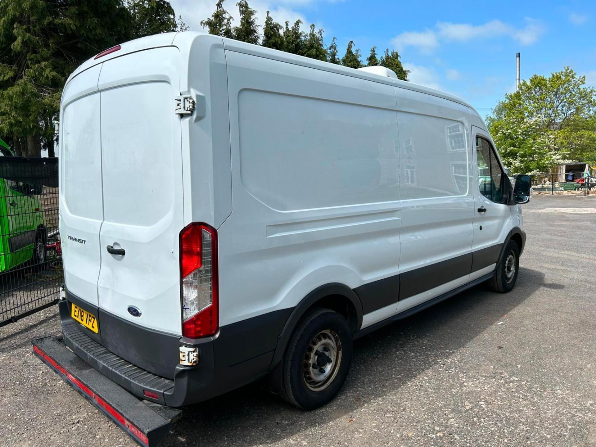 FROST-FRIENDLY HAULER: 2018 FORD TRANSIT HALF FRIDGE FREEZER - Image 7 of 15