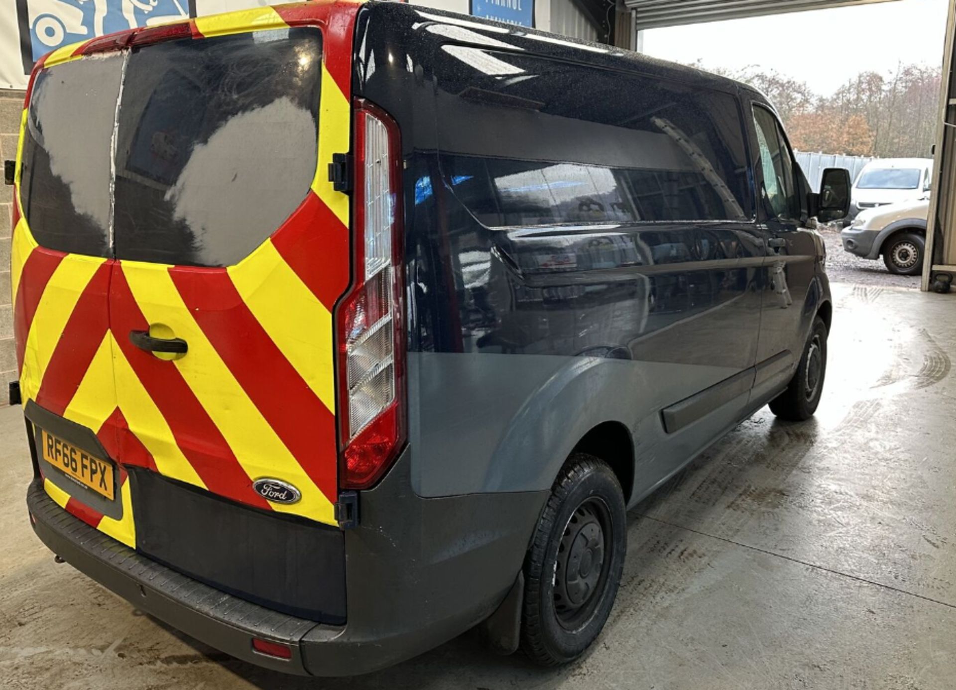 FORD TRANSIT CUSTOM 270: EURO 6, RELIABLE FULL MOT, SOLID DRIVETRAIN - NO VAT ON HAMMER - Image 6 of 13