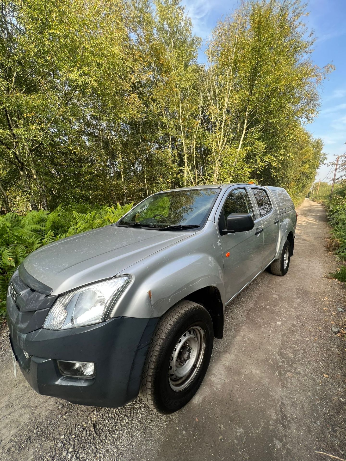 ISUZU D-MAX 2.5 DIESEL TWIN TURBO TD