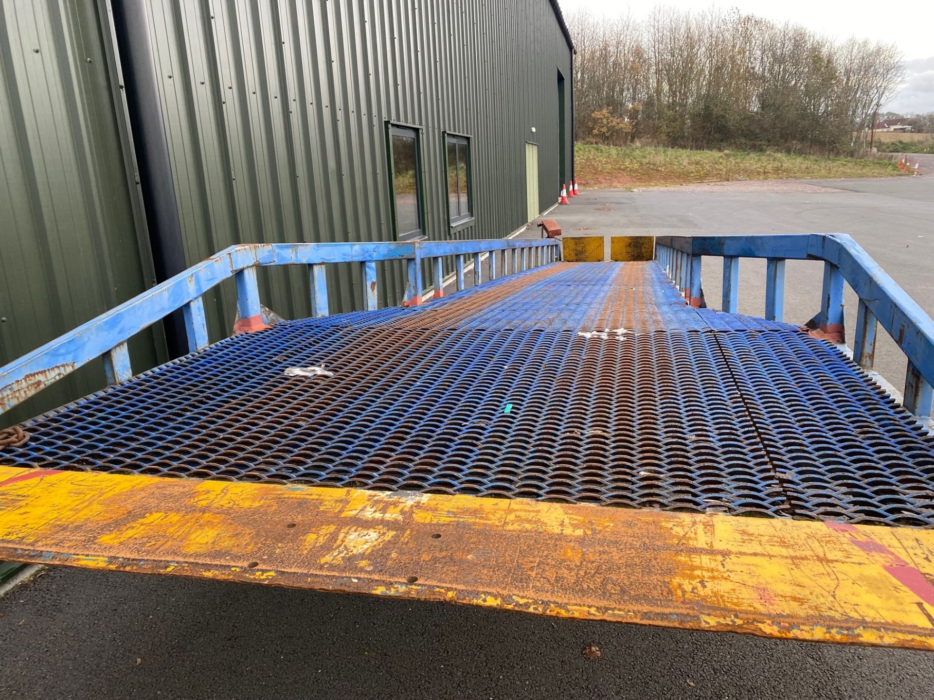 7 TONNE MOBILE CONTAINER RAMP - Image 3 of 3