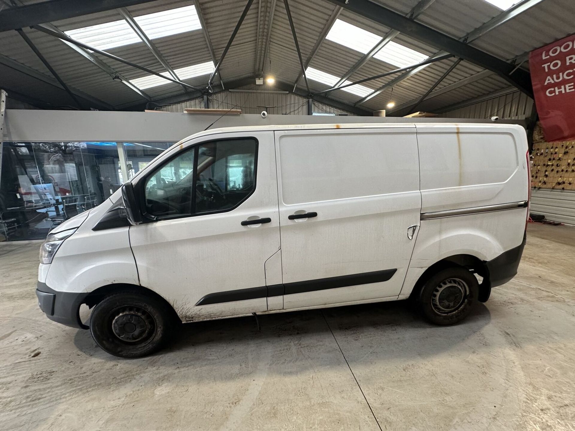 2017 FORD TRANSIT CUSTOM 2.0 TDCI EURO 6 LONG MOT ULEZ COMPLIANT - NO VAT ON HAMMER