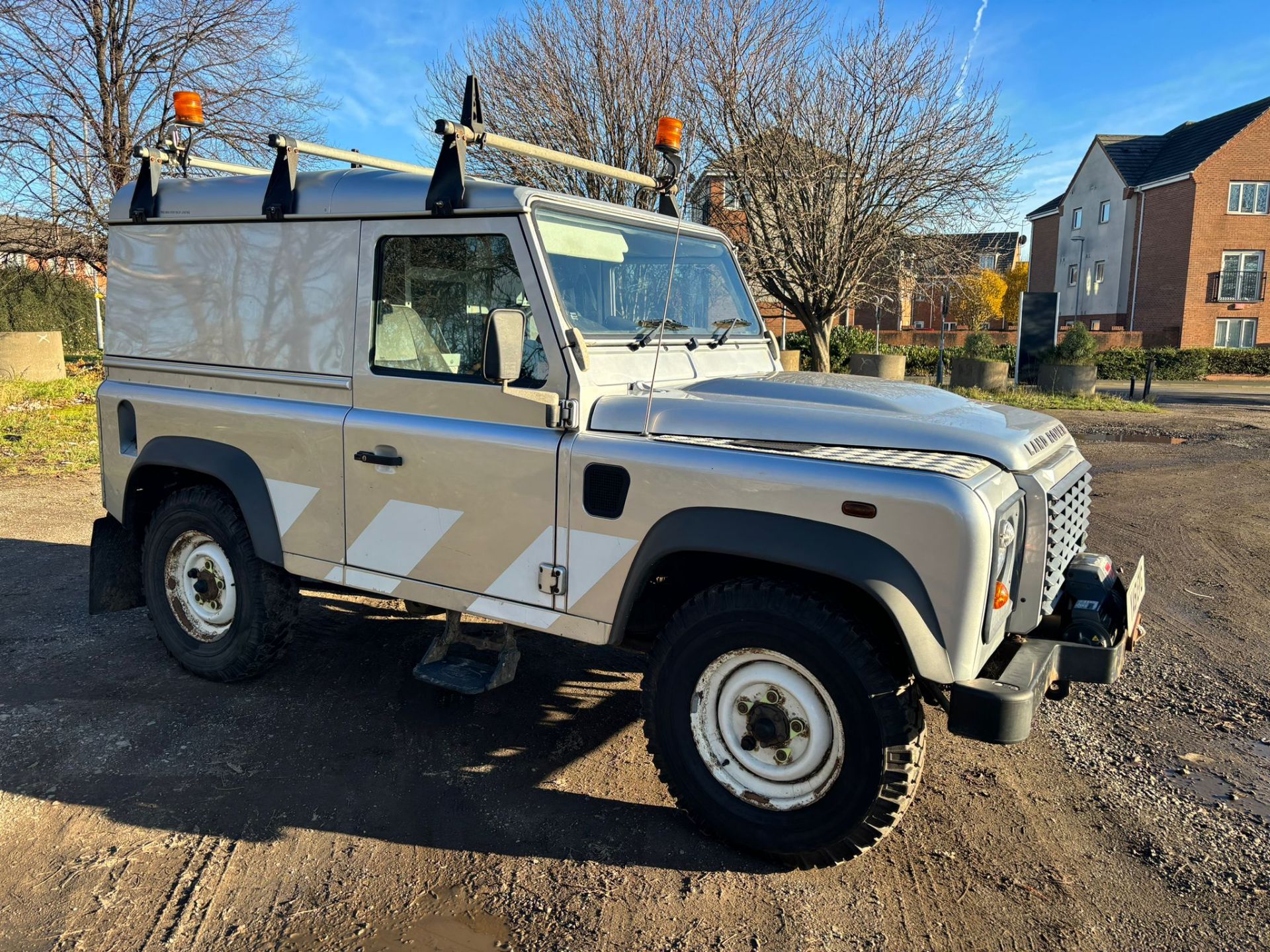 LAND ROVER DEFENDER 90 HARDTOP TDCI 2012 SWB EX WATER BOARD AIR CON - Image 2 of 14