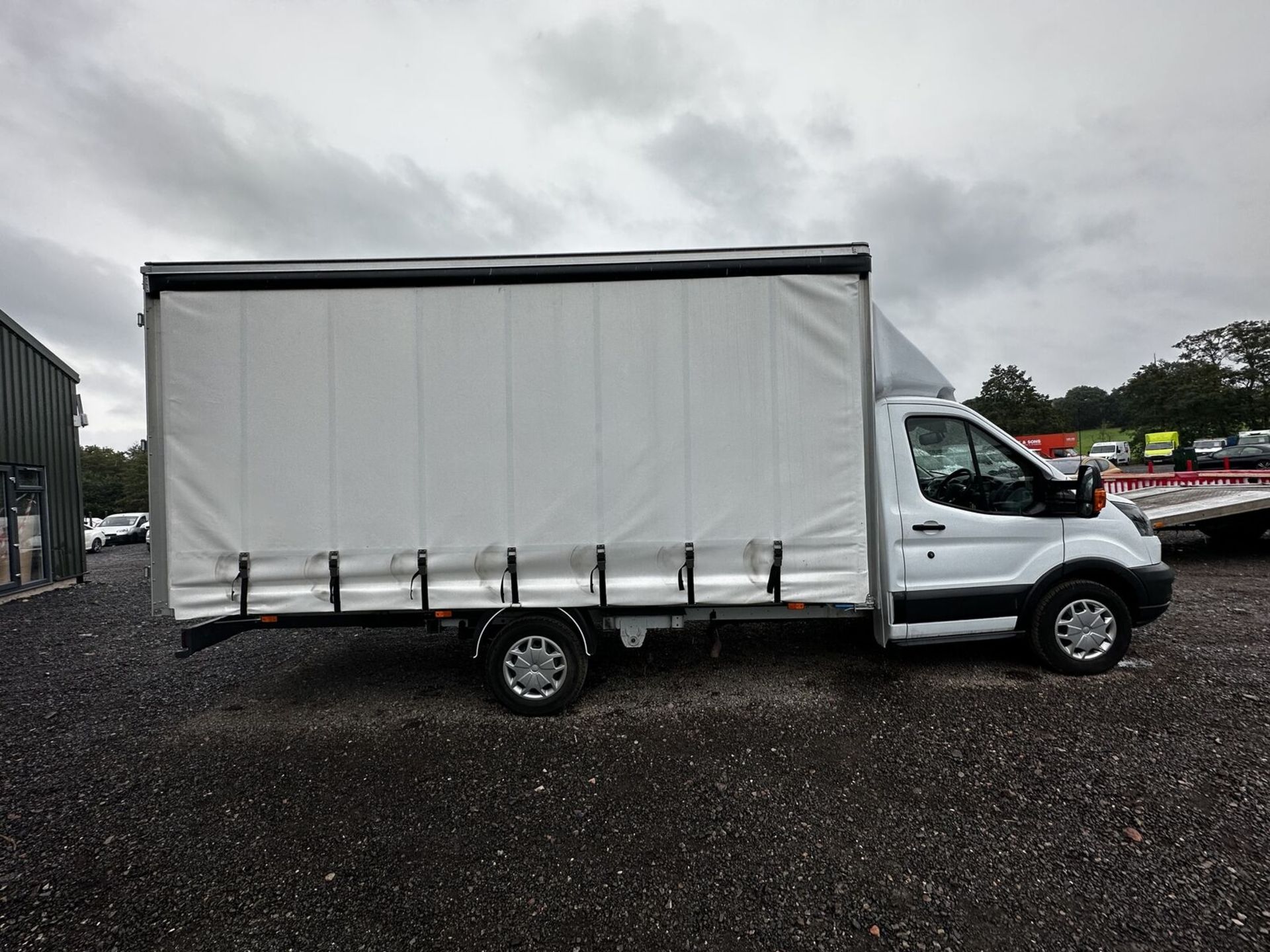 **(ONLY 55K MILEAGE)** POTENTIAL PROJECT: FORD TRANSIT LUTON BOX VAN, REPAIR NEEDED