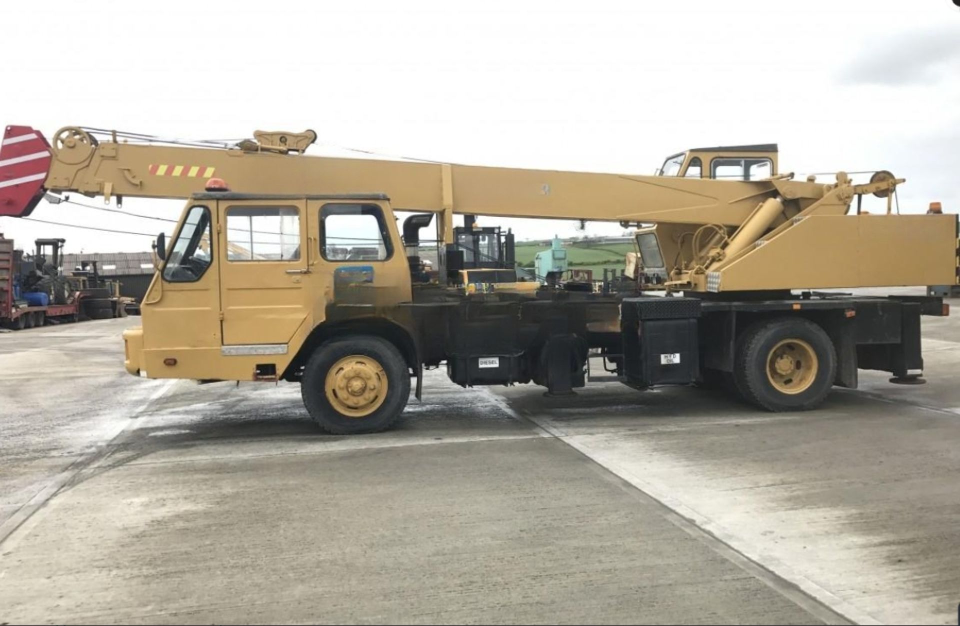 1985 KATO NK 140 15 TON 4×2 TRUCK CRANE - Image 4 of 9