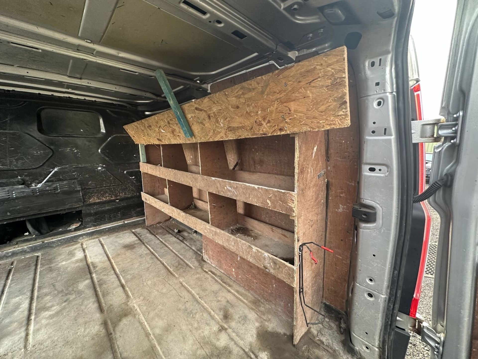 2014 FORD TRANSIT CUSTOM TREND ETECH: SPARES/REPAIRS, PANEL VAN - (NO VAT ON HAMMER) - Image 15 of 15