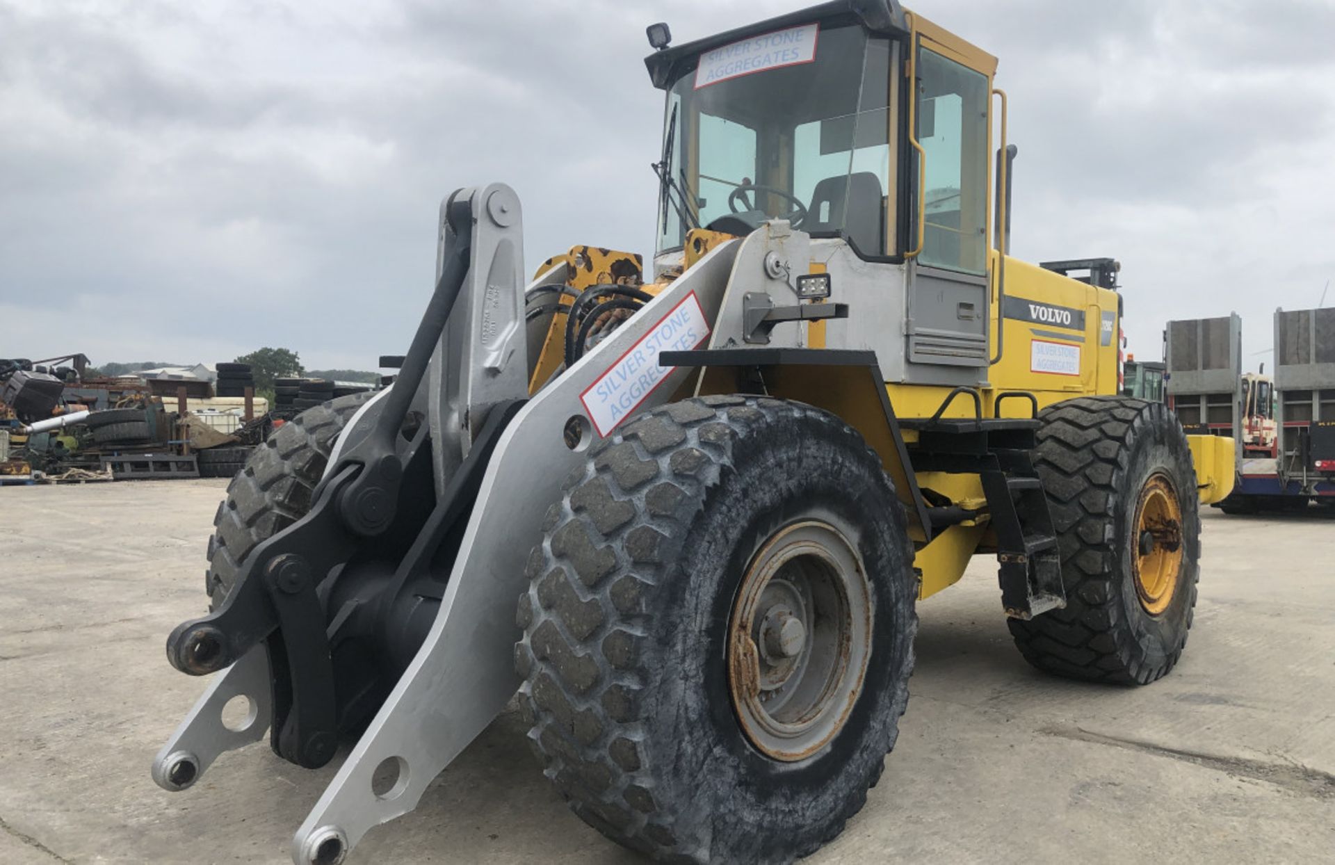 VOLVO L120 C WHEELED LOADER