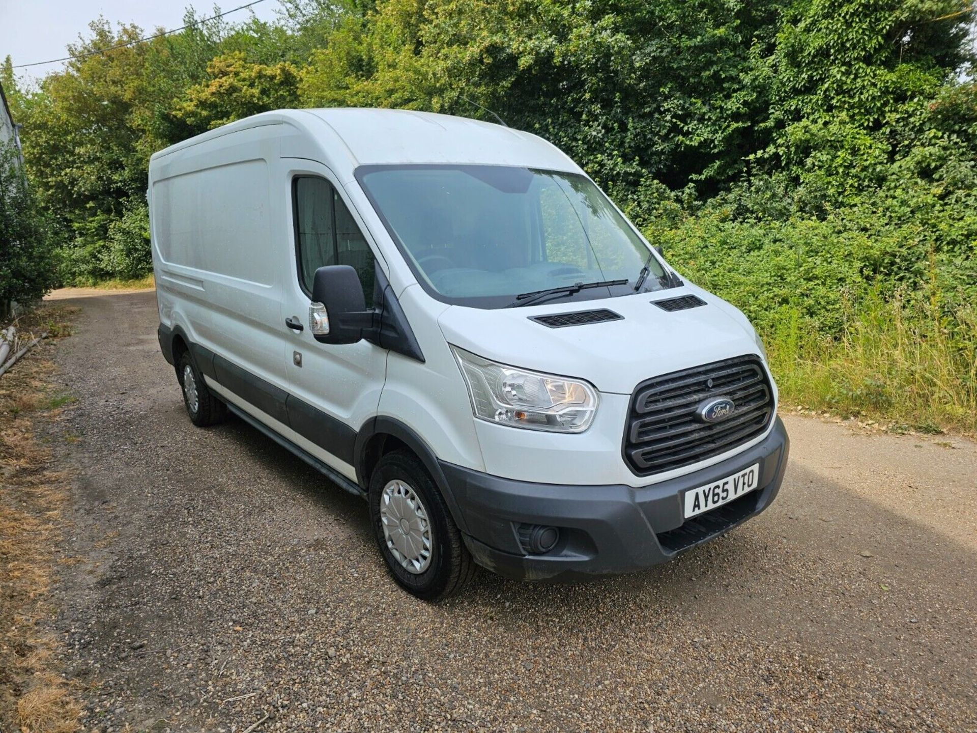 DURABLE 2015 FORD TRANSIT: READY FOR ACTION - Bild 5 aus 6