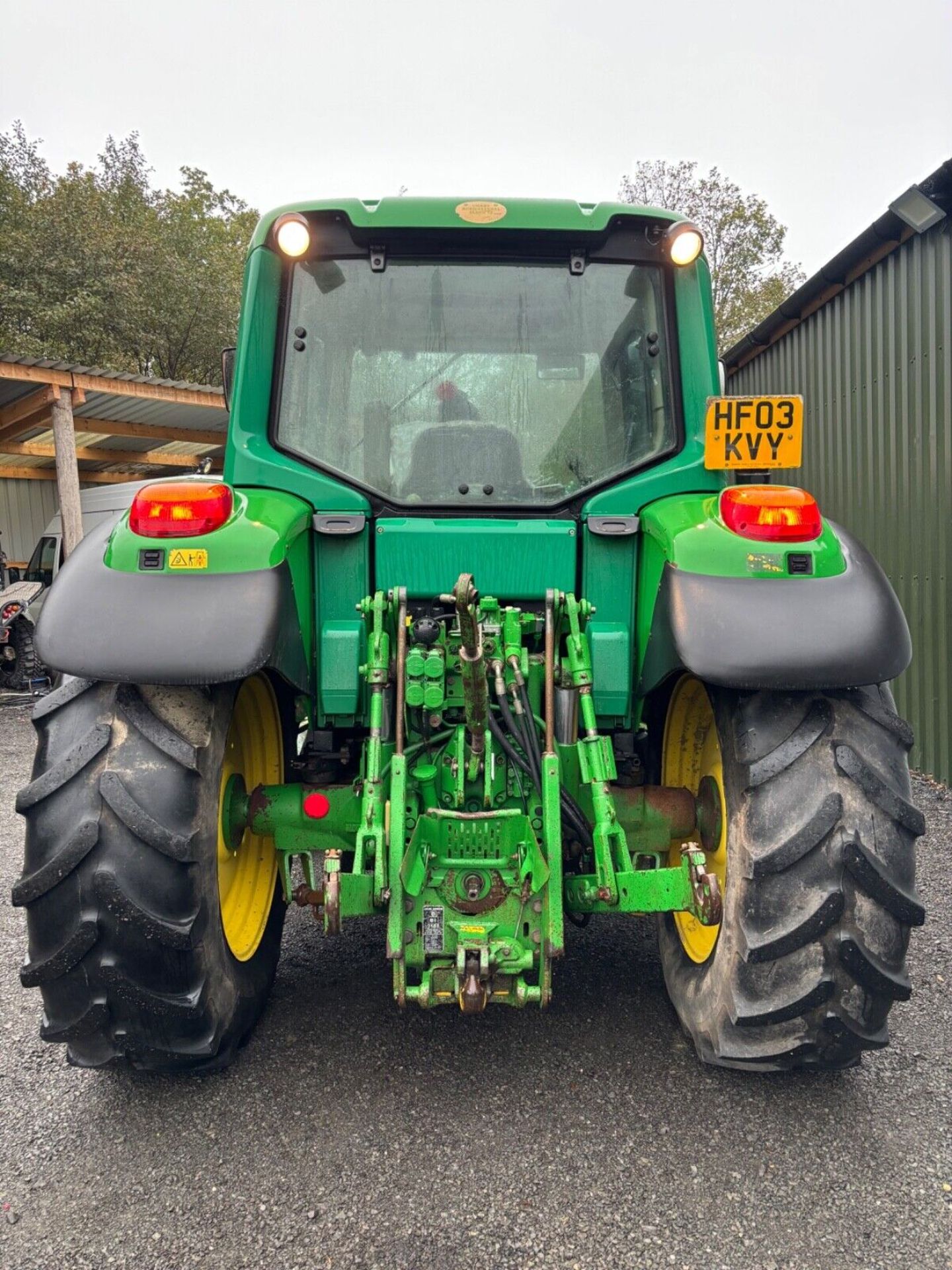 (ONLY 3.5K HOURS) JOHN DEERE 6220 SE TRACTOR WITH JOHN DEERE 631 LOADER - Image 21 of 22