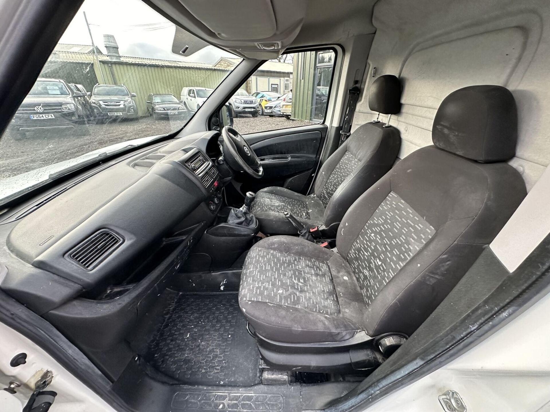 RELIABLE WORKHORSE: 64 PLATE VAUXHALL COMBO PANEL VAN - (NO VAT ON HAMMER) - Image 13 of 15