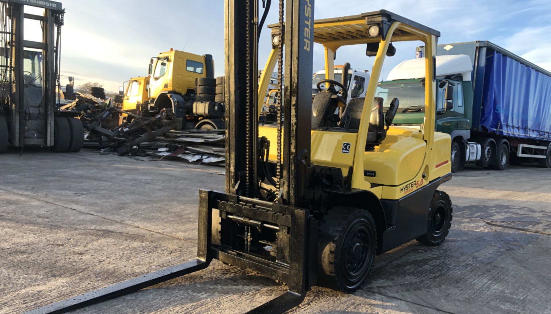 HYSTER POWERHOUSE: CUMMINS ENGINE, HYDRAULIC SIDE SHIFT