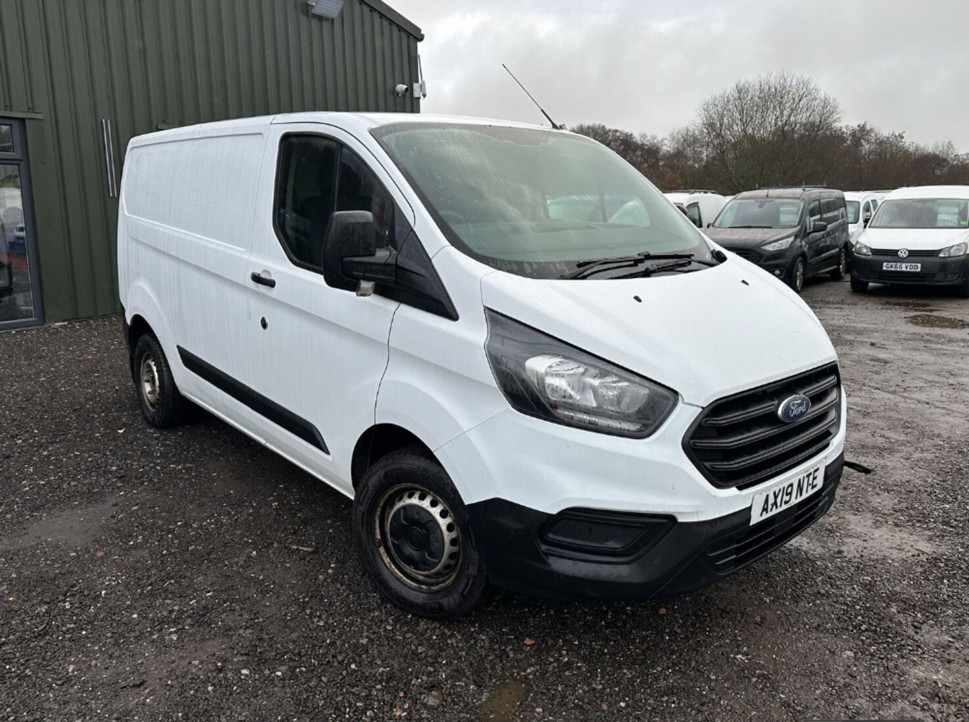 2019 FORD TRANSIT CUSTOM 2.0 TDCI 105PS MILEAGE: 98K - MOT: MAY 2024 - NO VAT ON HAMMER