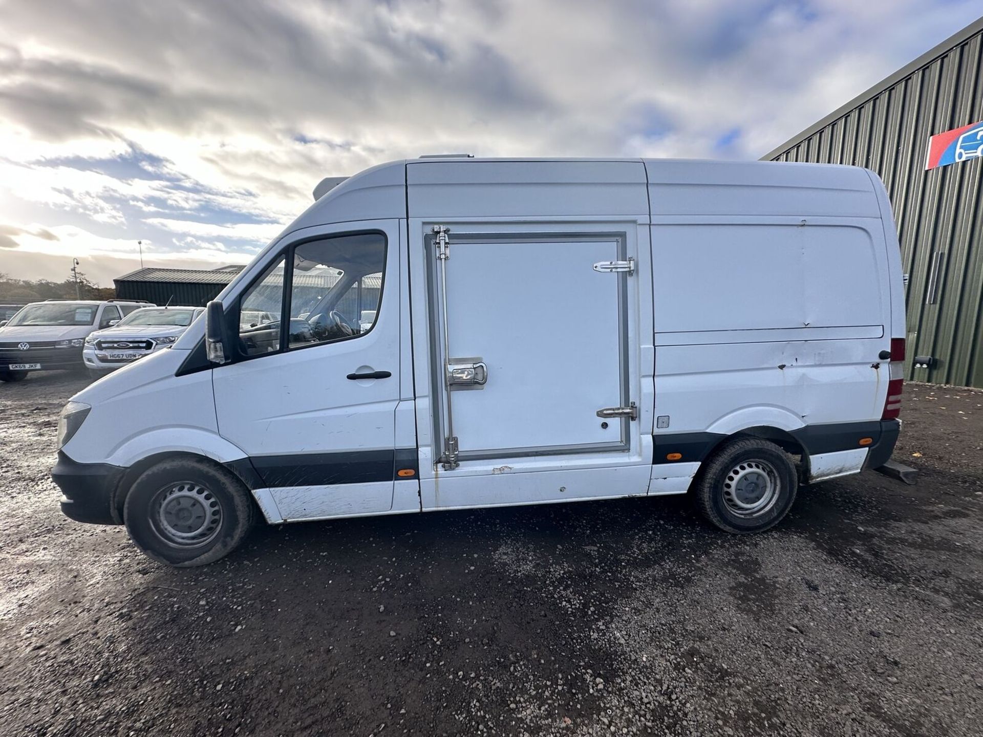 LONG MOT REFRIGERATED VAN: 2017 MERCEDES SPRINTER 314 - MOT OCT 2024 - NO VAT ON HAMMER - Image 4 of 15