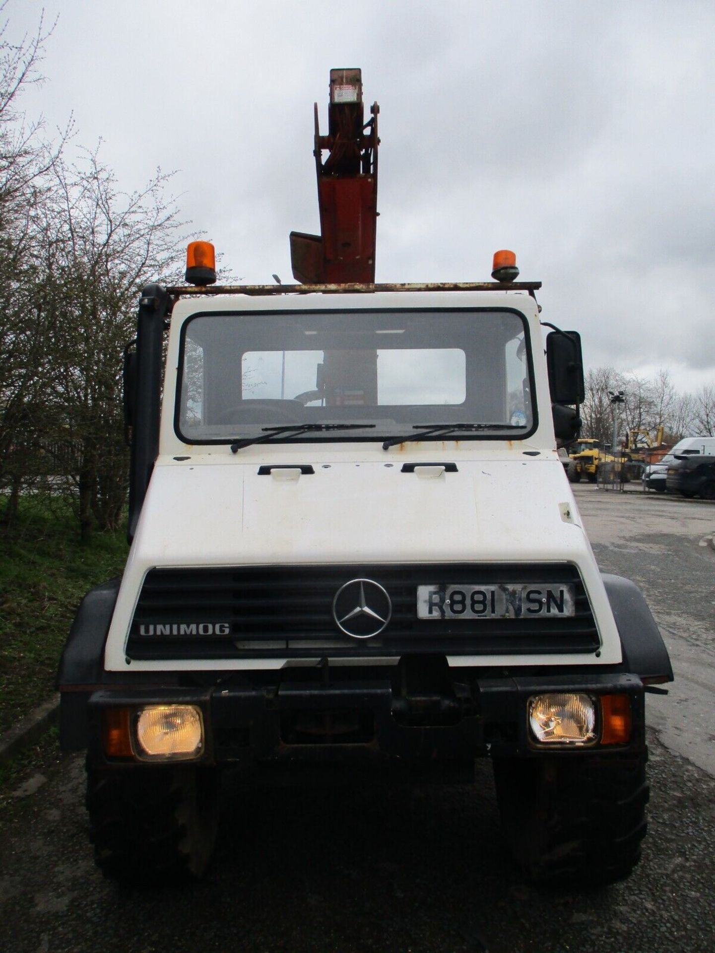 HIGH AND MIGHTY: UNIMOG U100L TURBO CHERRY PICKER, 10.7M PLATFORM - Image 8 of 20