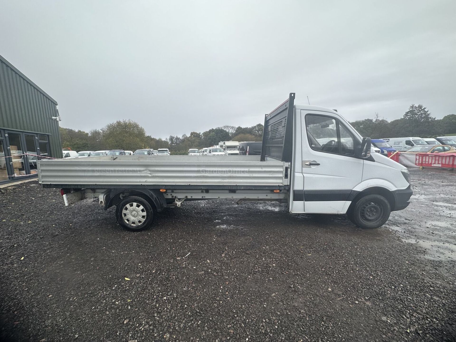 2018 MERCEDES SPRINTER FLATBED: EURO 6, IMPECCABLE