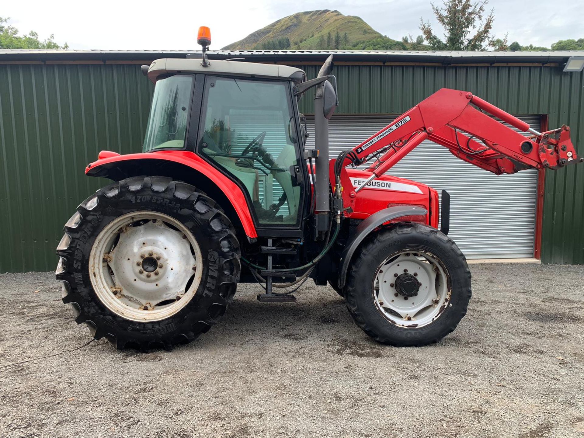 MASSEY FERGUSON 6455 TRACTOR WITH POWER LOADER 100HP - Image 13 of 15