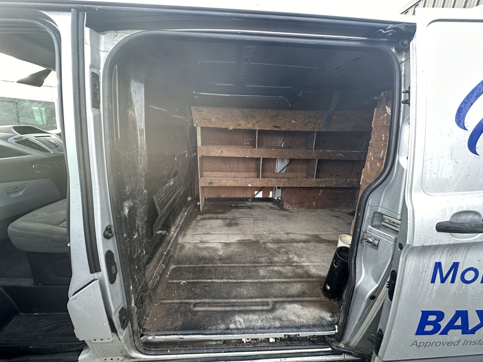 2014 FORD TRANSIT CUSTOM TREND ETECH: SPARES/REPAIRS, PANEL VAN - (NO VAT ON HAMMER) - Image 5 of 15