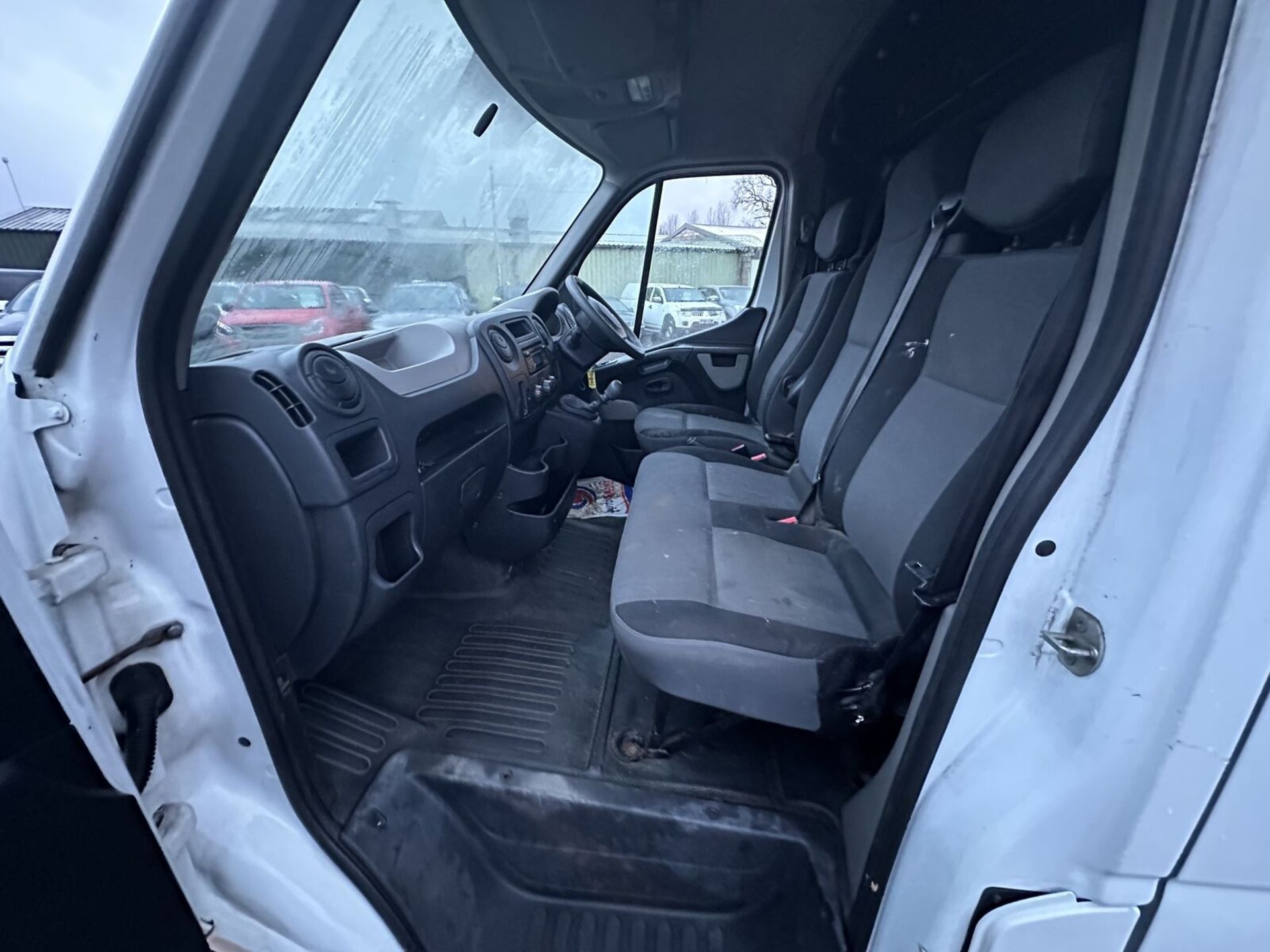 GEARBOX ATTENTION: 65 PLATE RENAULT MASTER MOVANO BUSINESS - NO VAT ON HAMMER - Image 6 of 15