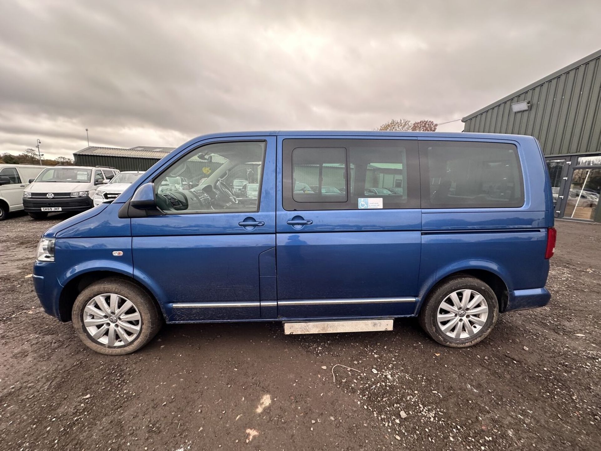 **(ONLY 43K MILEAGE)** 2014 VW TRANSPORTER CARAVELLE CAMPER - RUNS PERFECT - NO VAT ON HAMMER