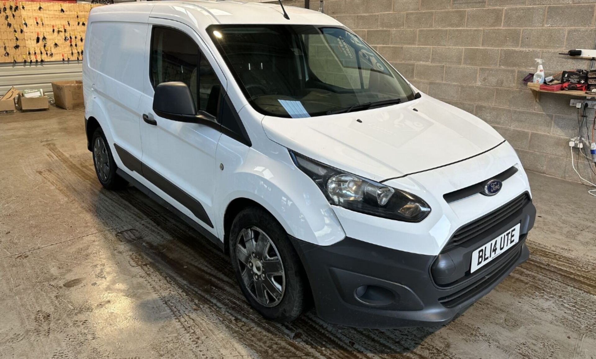 **(ONLY 67K MILEAGE)** 2014 TRANSIT CONNECT: IMMACULATE 1 OWNER VAN - (NO VAT ON HAMMER) - Image 12 of 15
