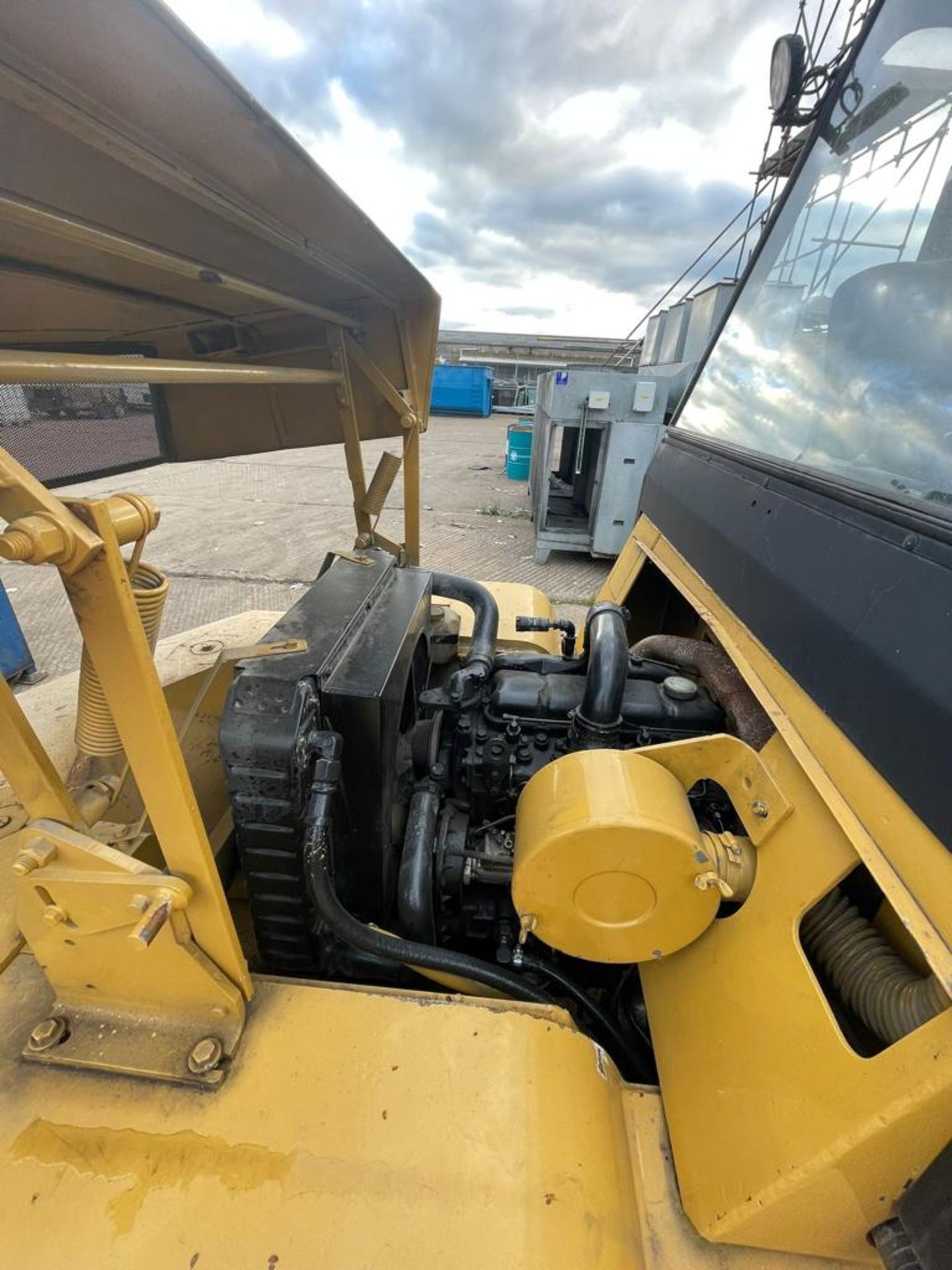 CATERPILLAR SEVEN TON FORKLIFT - Image 6 of 7