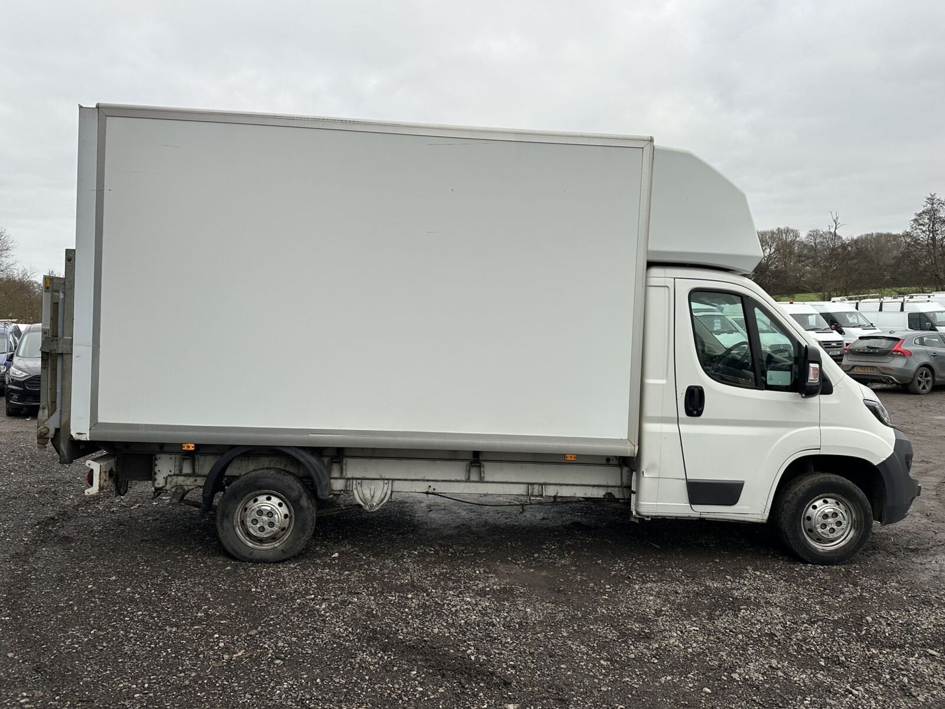 101K MILES - 2017 LUTON BOX WORKHORSE: PEUGEOT BOXER - NO VAT ON HAMMER