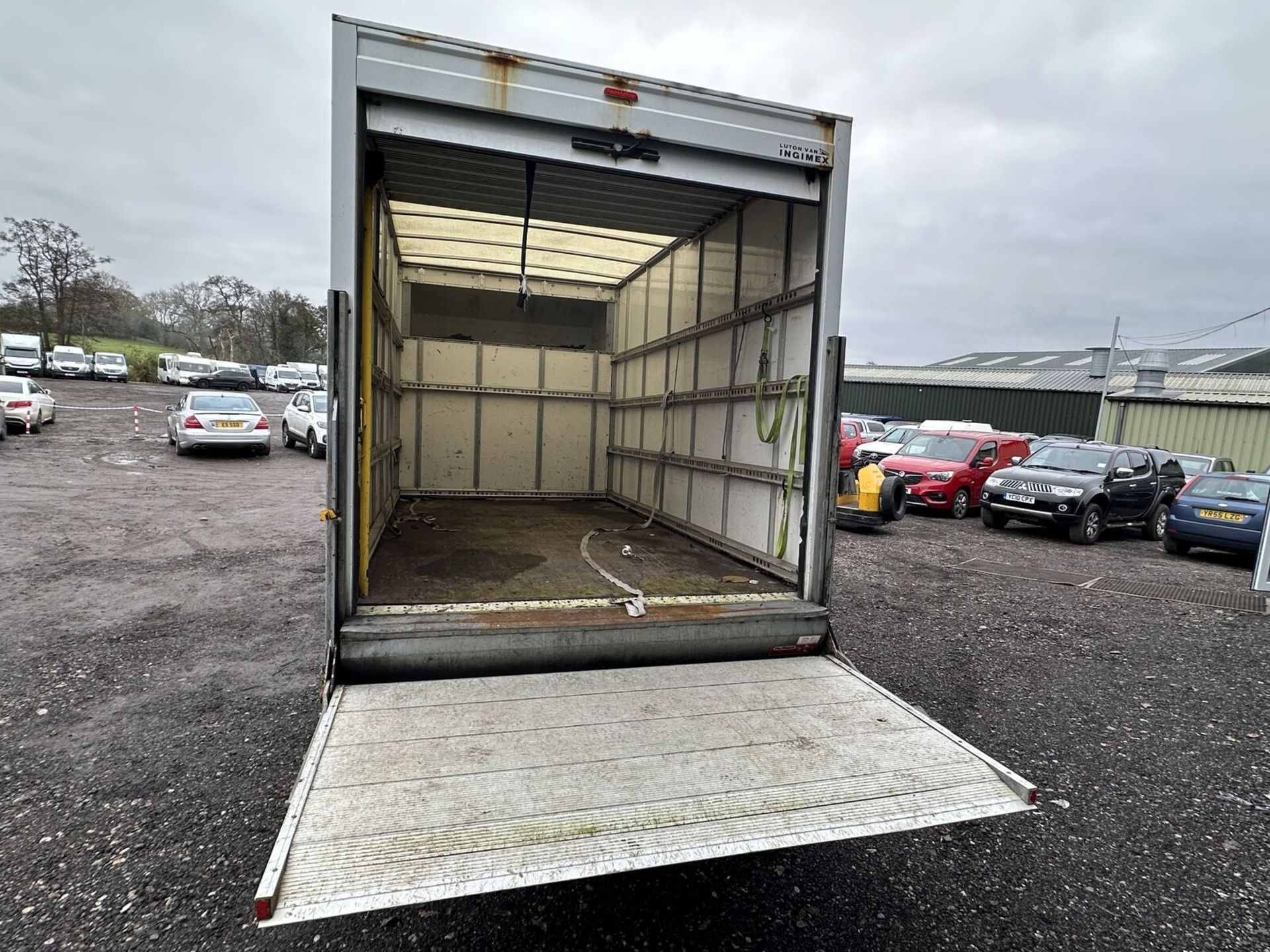 101K MILES - 2017 LUTON BOX WORKHORSE: PEUGEOT BOXER - NO VAT ON HAMMER - Image 8 of 11