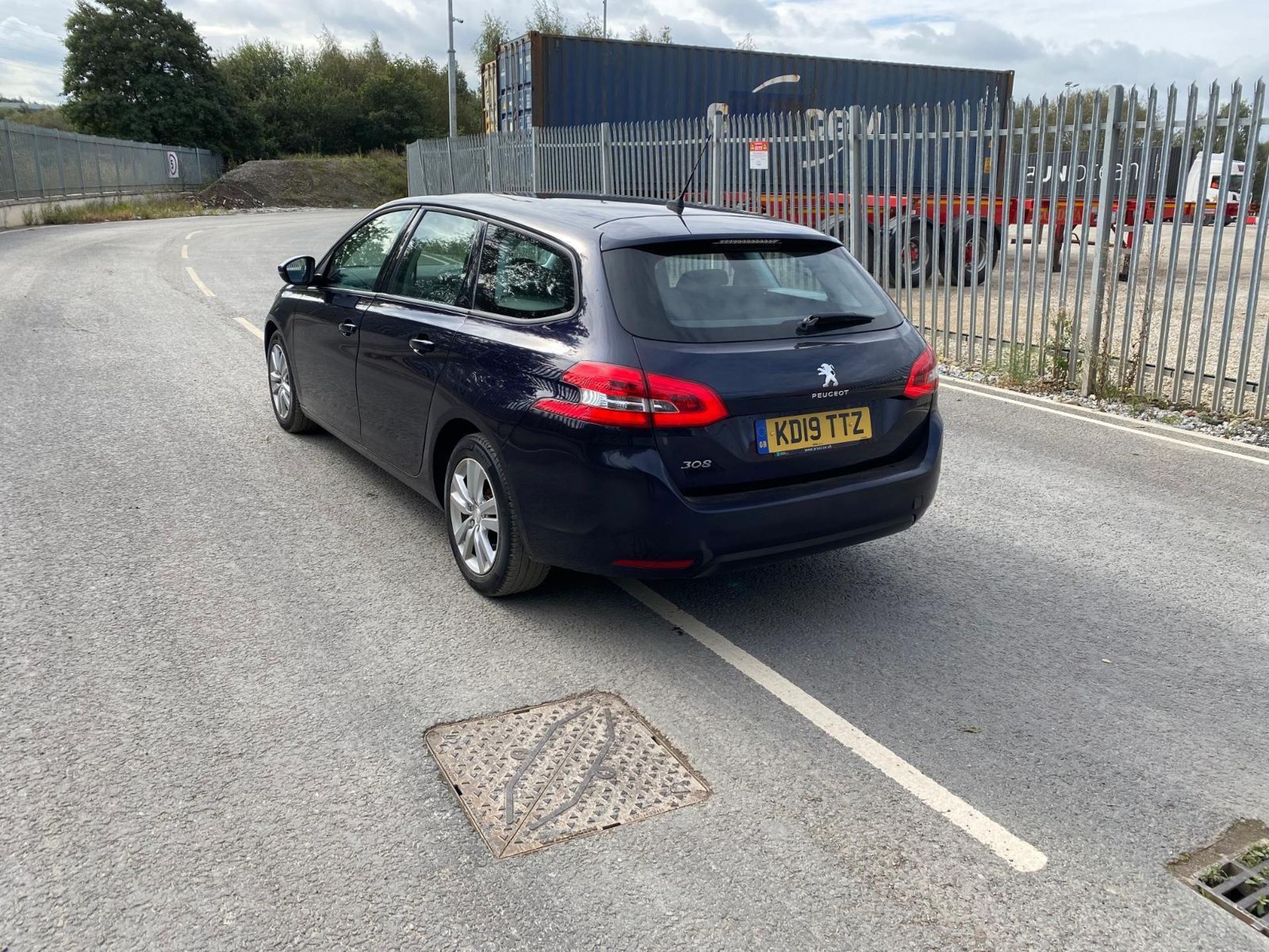 EFFICIENCY UNLEASHED: 2019 PEUGEOT 308 DIESEL ESTATE, EURO 6, 81K MILES - Image 11 of 16